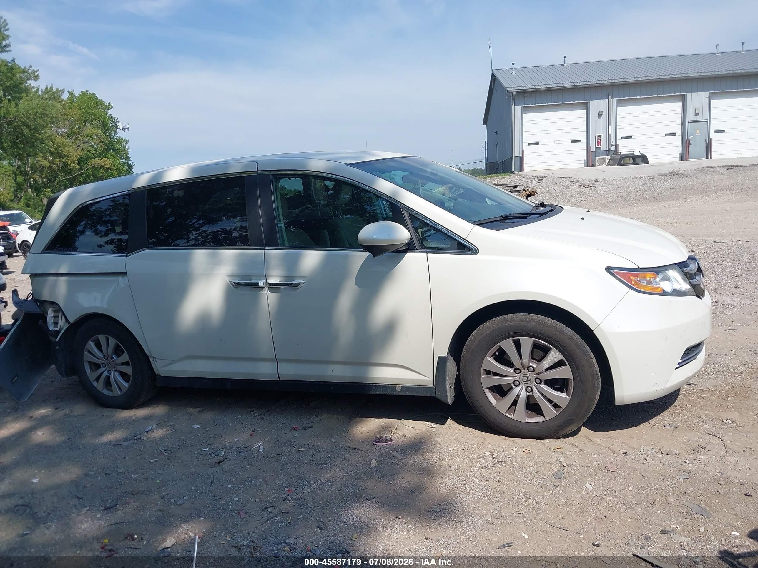 2015 Honda Odyssey Ex White vin: 5FNRL5H48FB033275