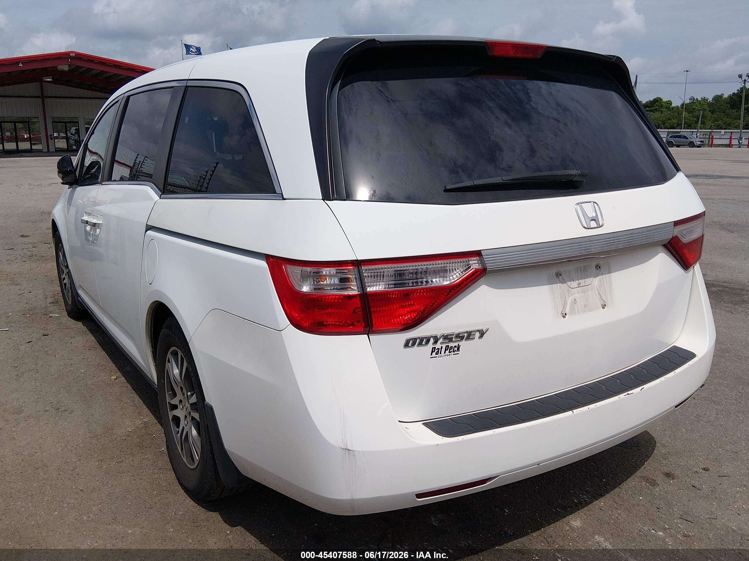2011 Honda Odyssey Ex White vin: 5FNRL5H49BB003051