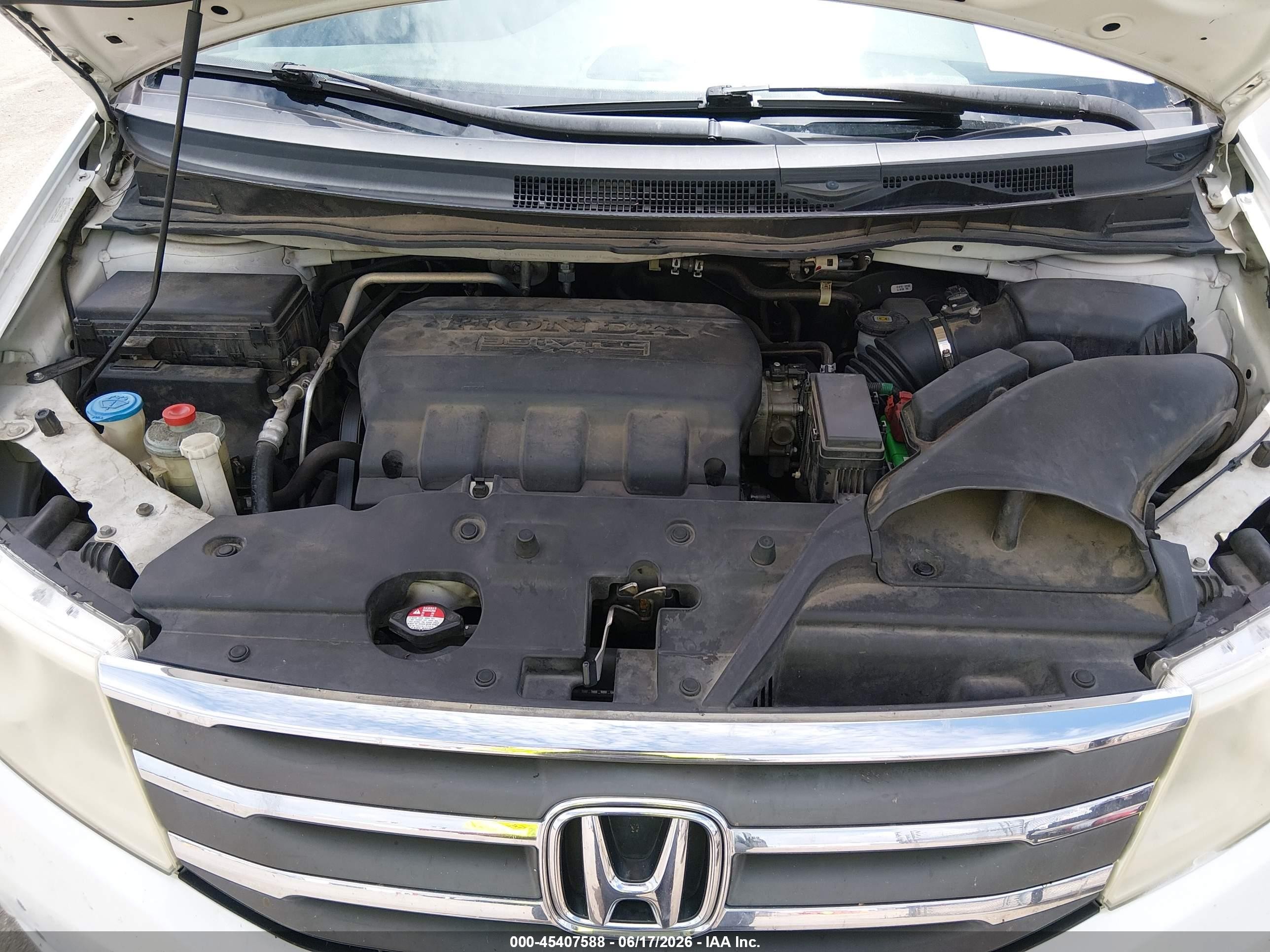 2011 Honda Odyssey Ex White vin: 5FNRL5H49BB003051