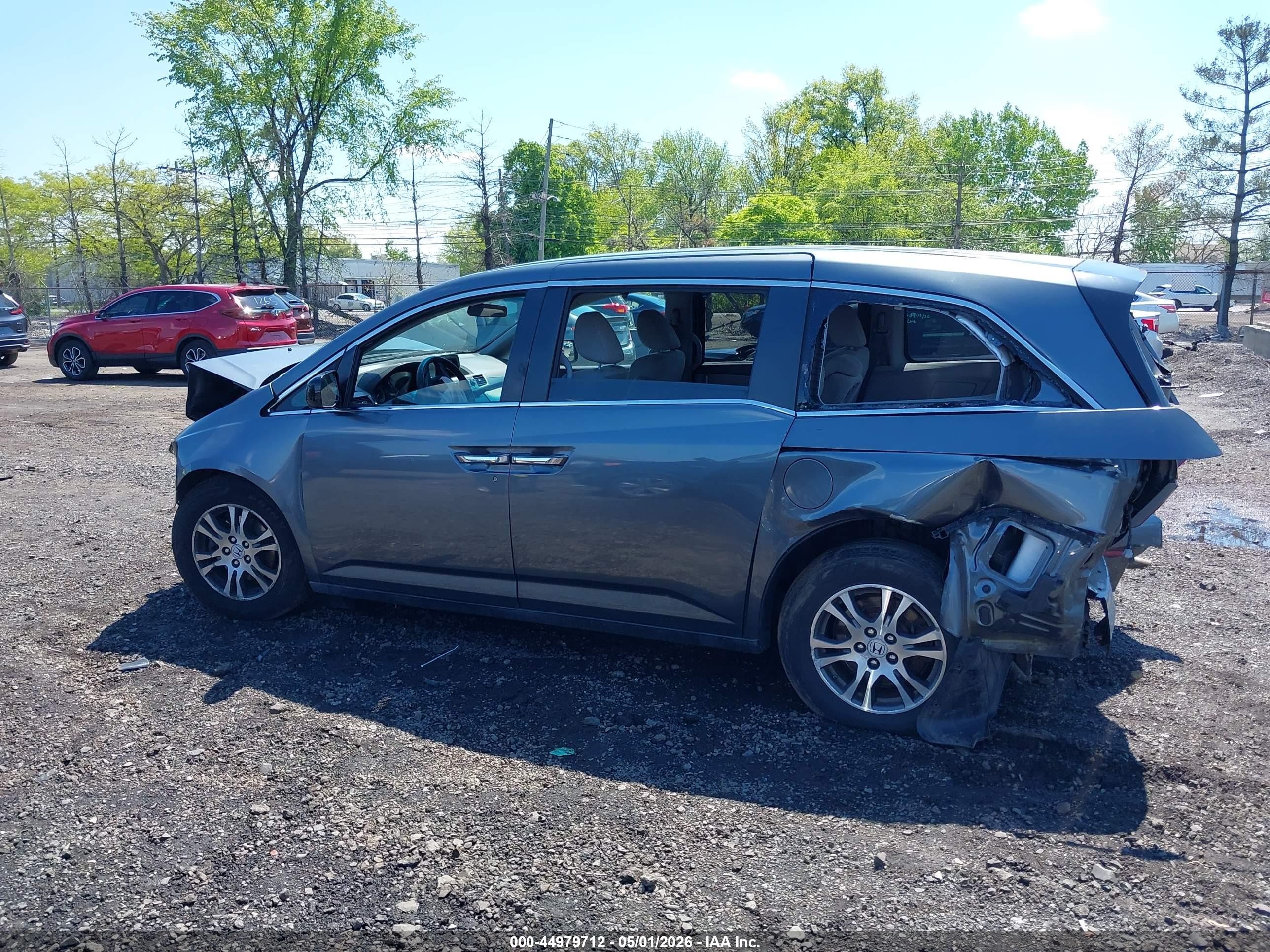 2011 Honda Odyssey Ex Gray vin: 5FNRL5H49BB009531