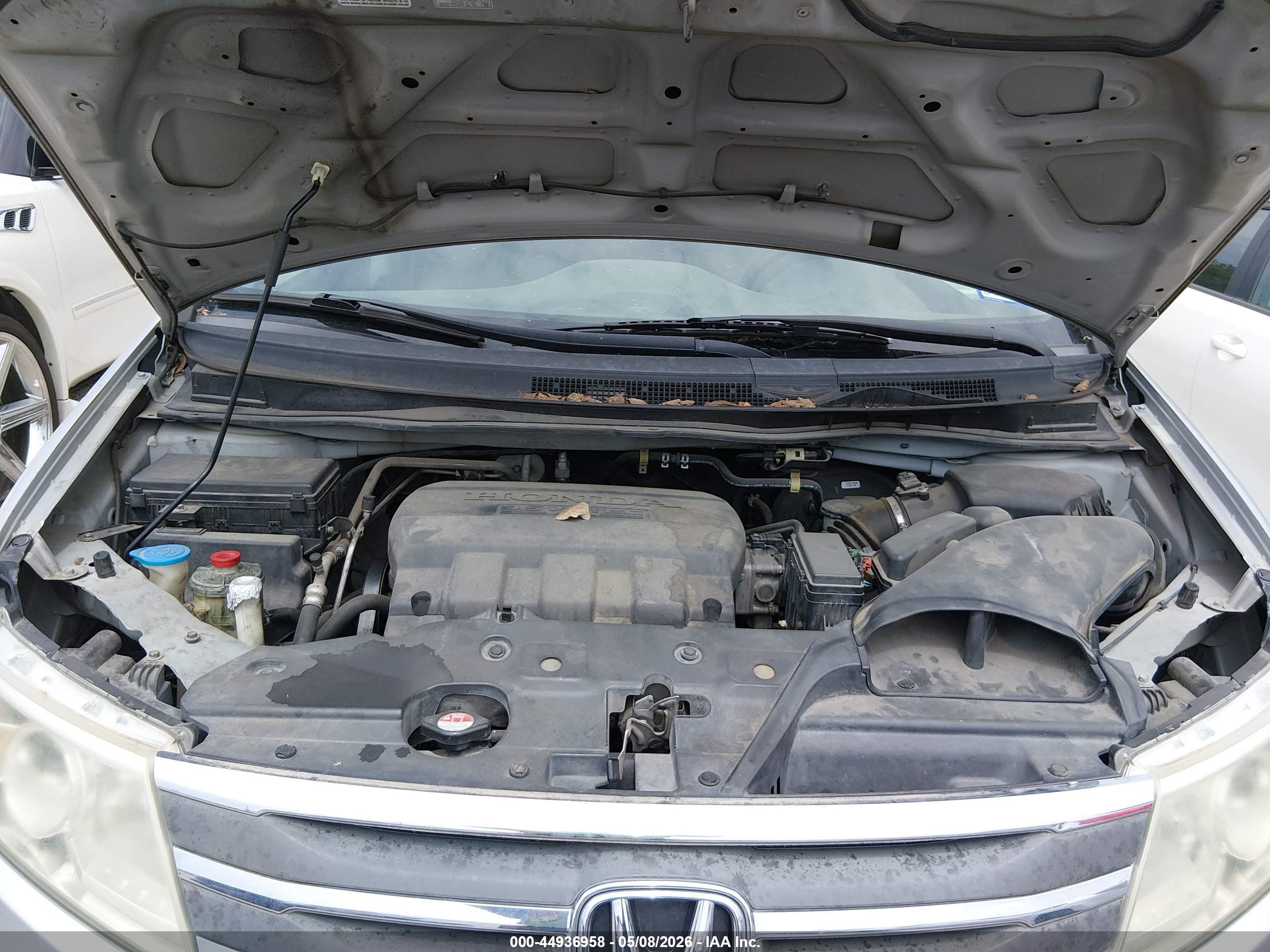 2011 Honda Odyssey Ex Silver vin: 5FNRL5H49BB060883