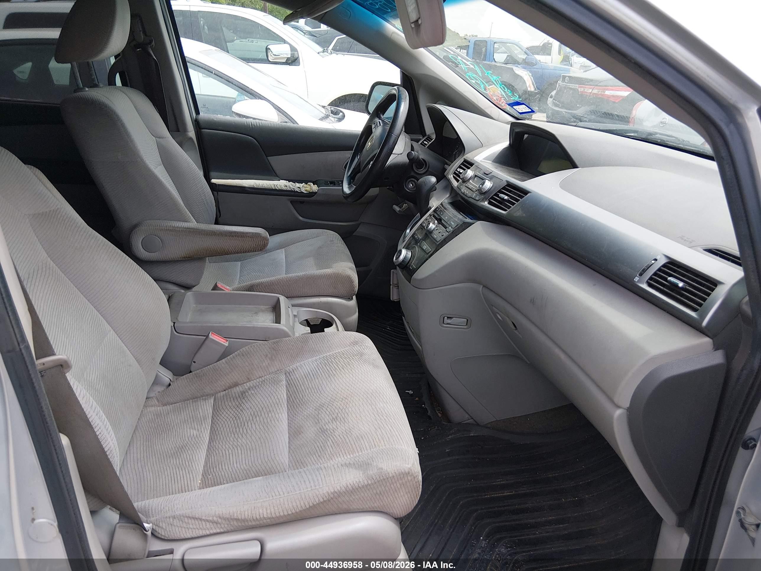 2011 Honda Odyssey Ex Silver vin: 5FNRL5H49BB060883