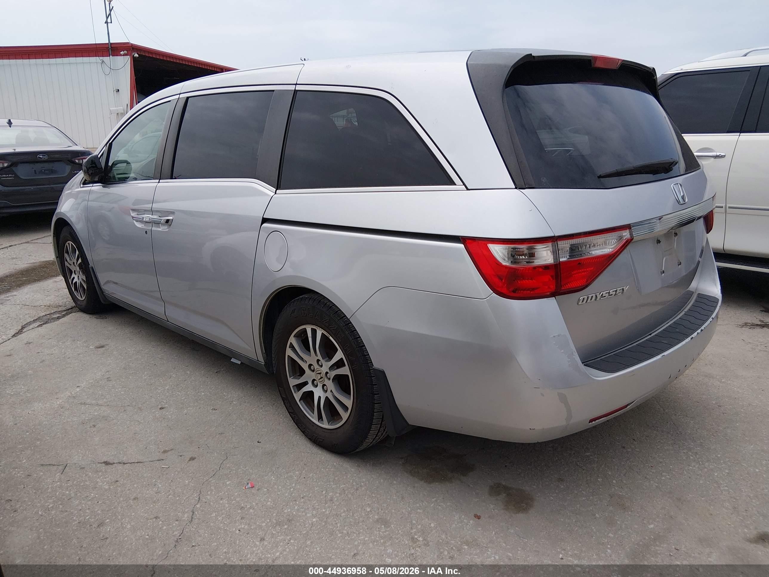 2011 Honda Odyssey Ex Silver vin: 5FNRL5H49BB060883