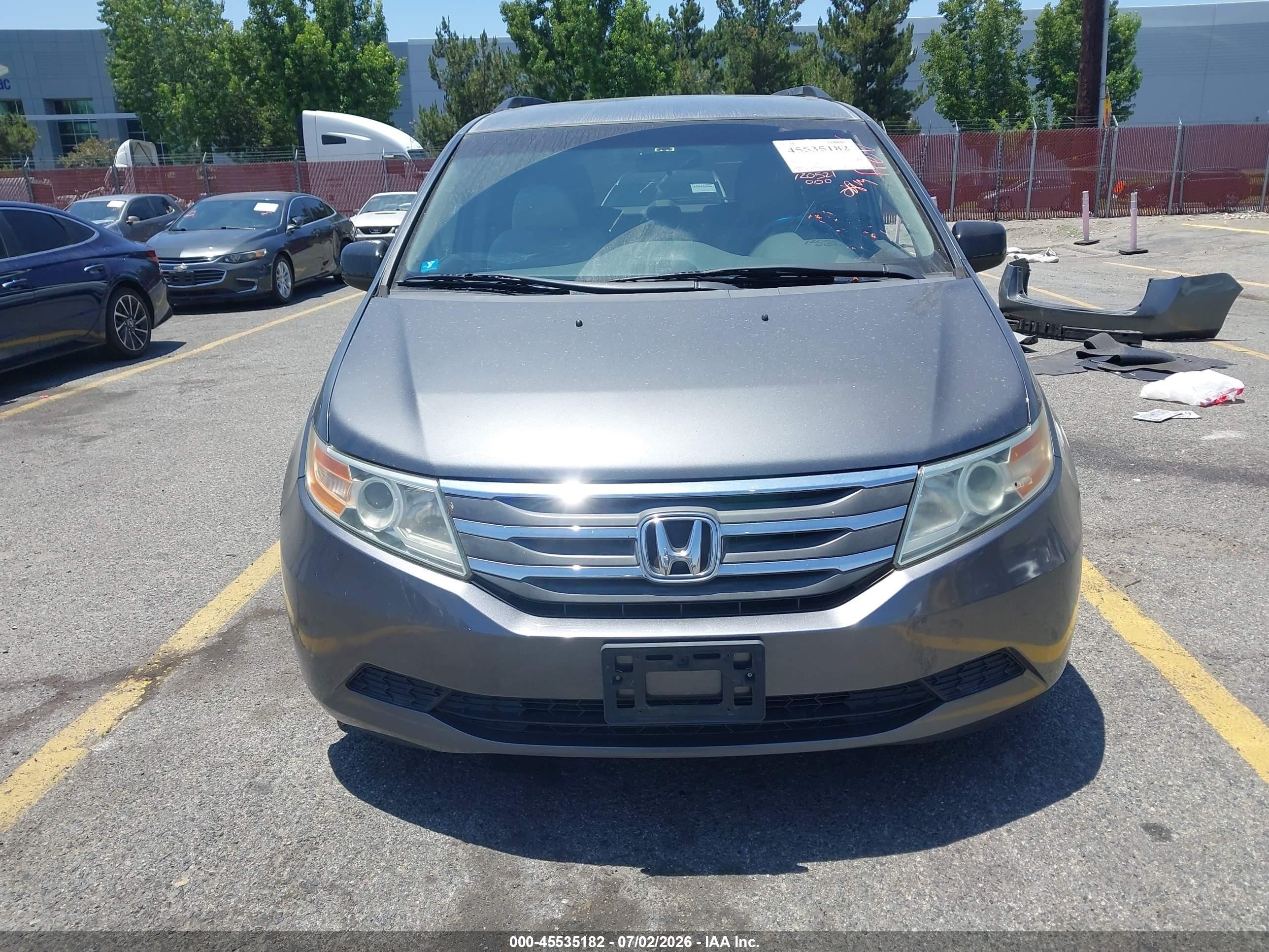 2012 Honda Odyssey Ex Gray vin: 5FNRL5H49CB068323