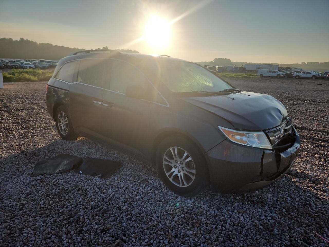 2013 Honda Odyssey Ex Gray vin: 5FNRL5H49DB019365