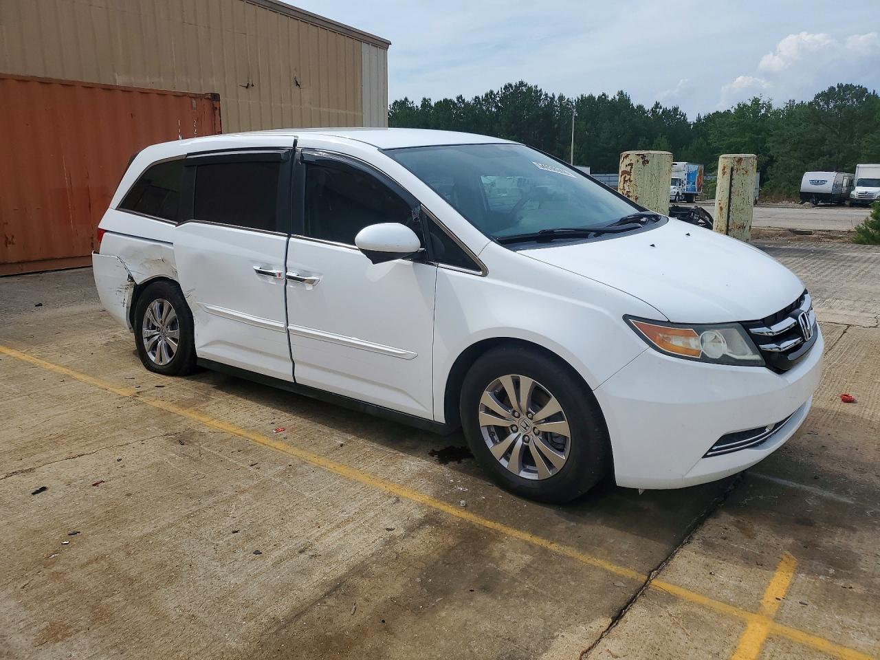 2014 Honda Odyssey White vin: 5FNRL5H49EB082158