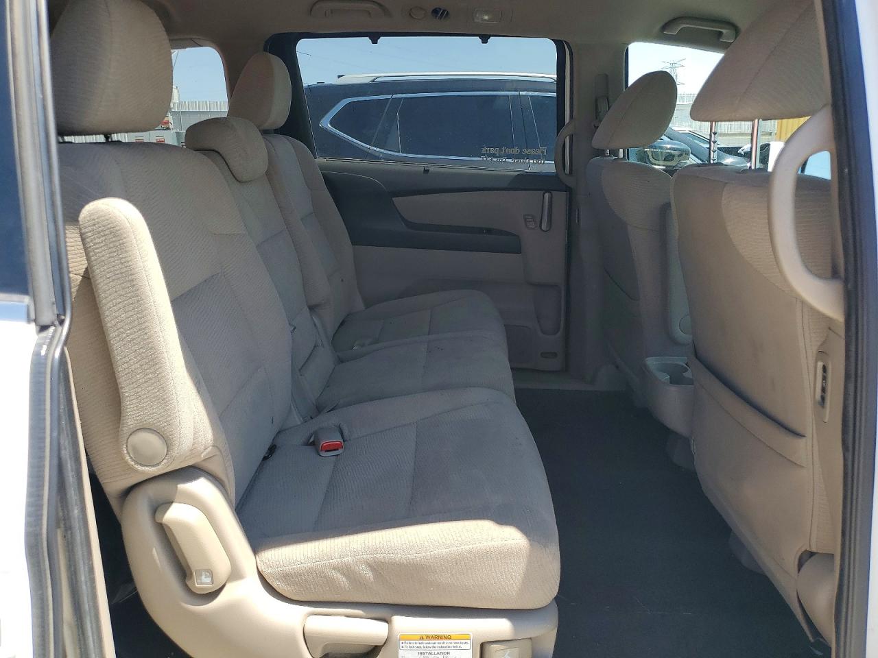 2011 Honda Odyssey Ex White vin: 5FNRL5H4XBB063680
