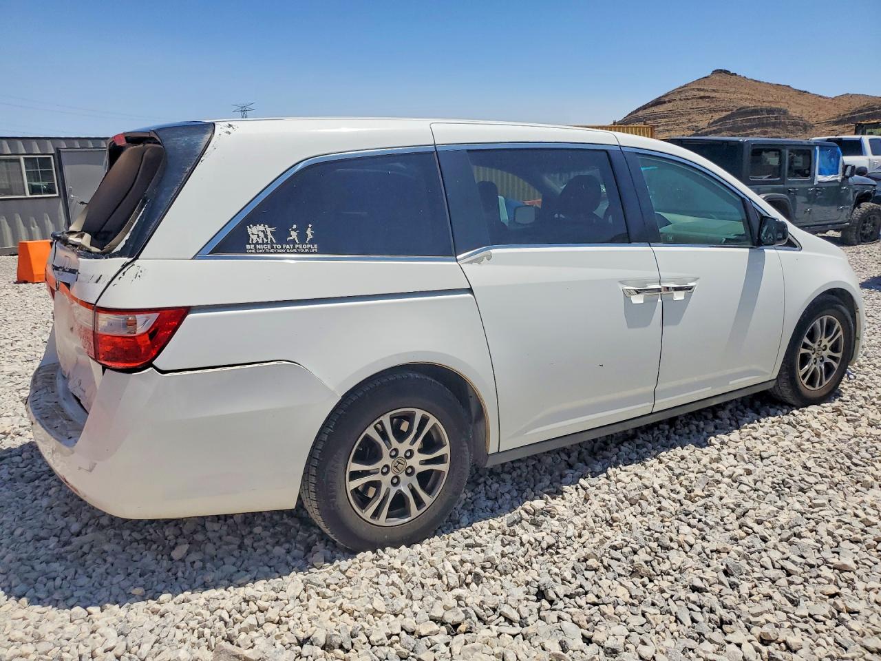 2011 Honda Odyssey Ex White vin: 5FNRL5H4XBB063680