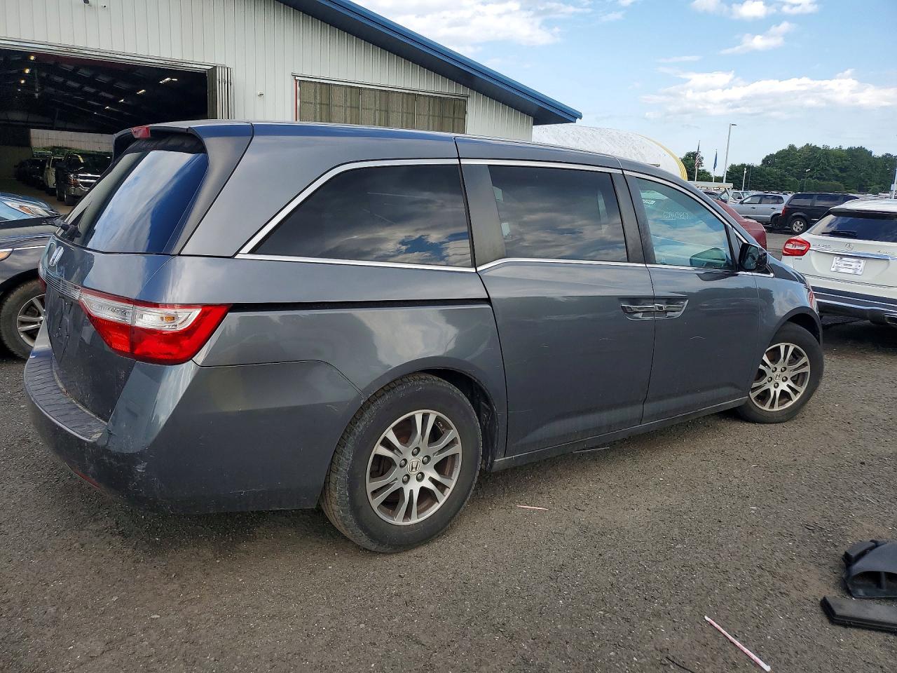 2012 Honda Odyssey Ex Gray vin: 5FNRL5H4XCB044449