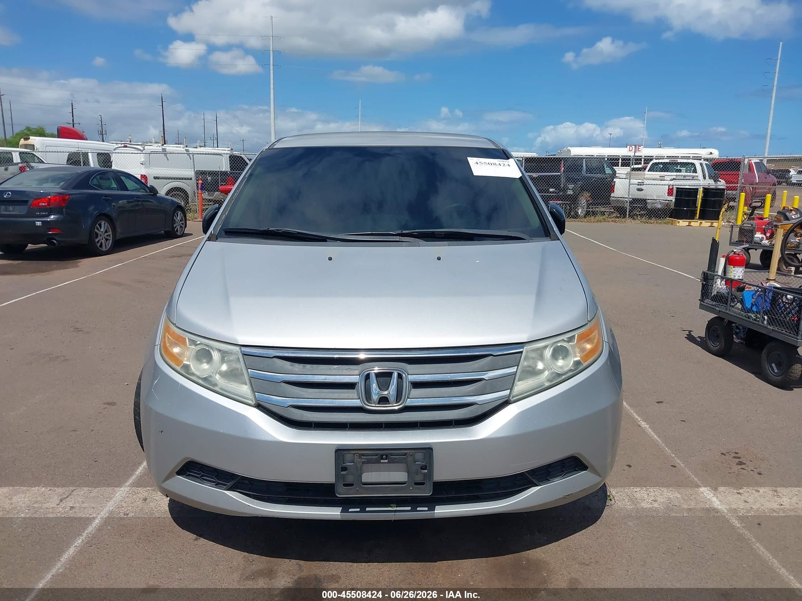 2012 Honda Odyssey Ex Silver vin: 5FNRL5H4XCB104777