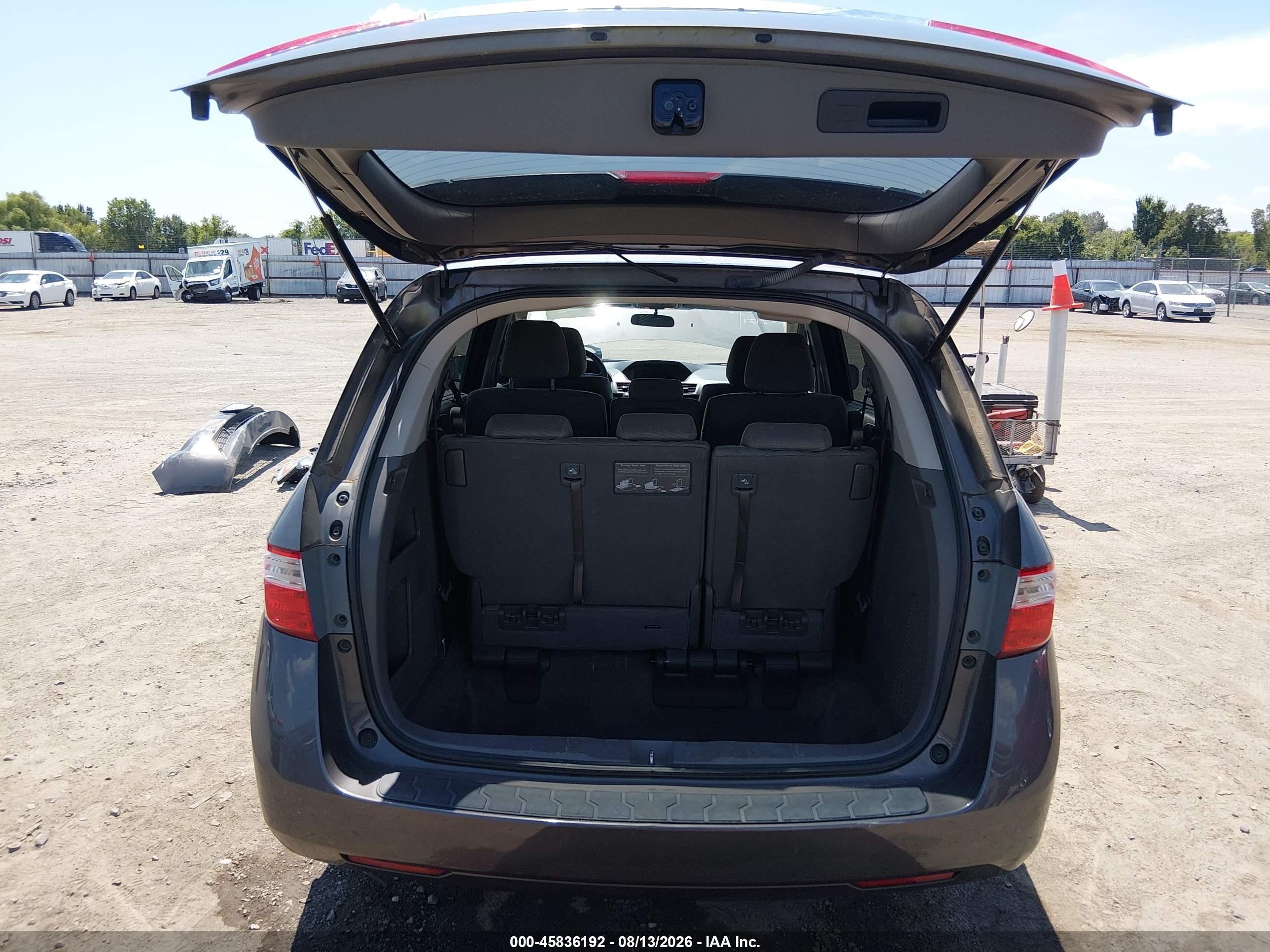 2012 Honda Odyssey Ex Gray vin: 5FNRL5H4XCB106173