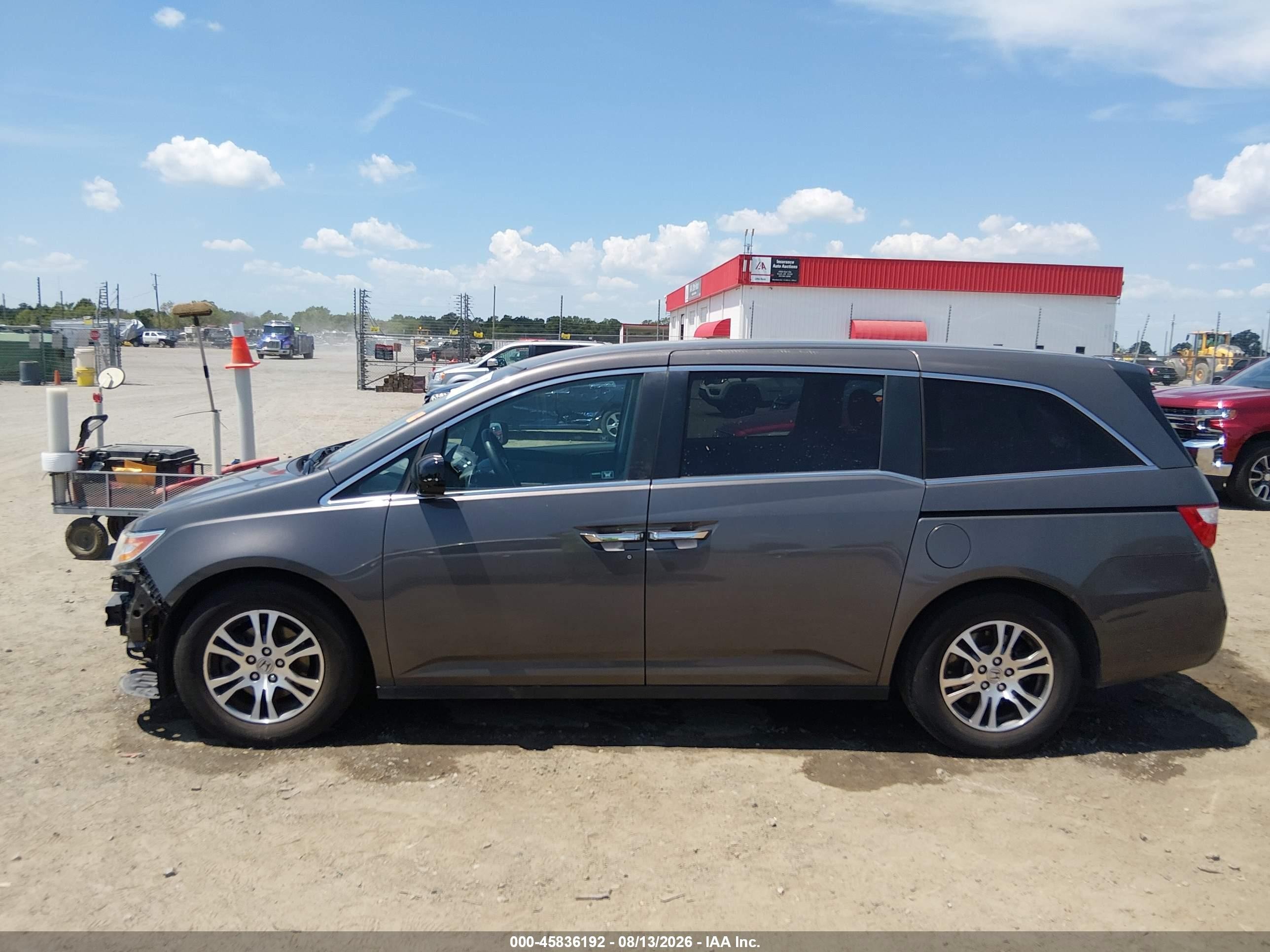 2012 Honda Odyssey Ex Gray vin: 5FNRL5H4XCB106173