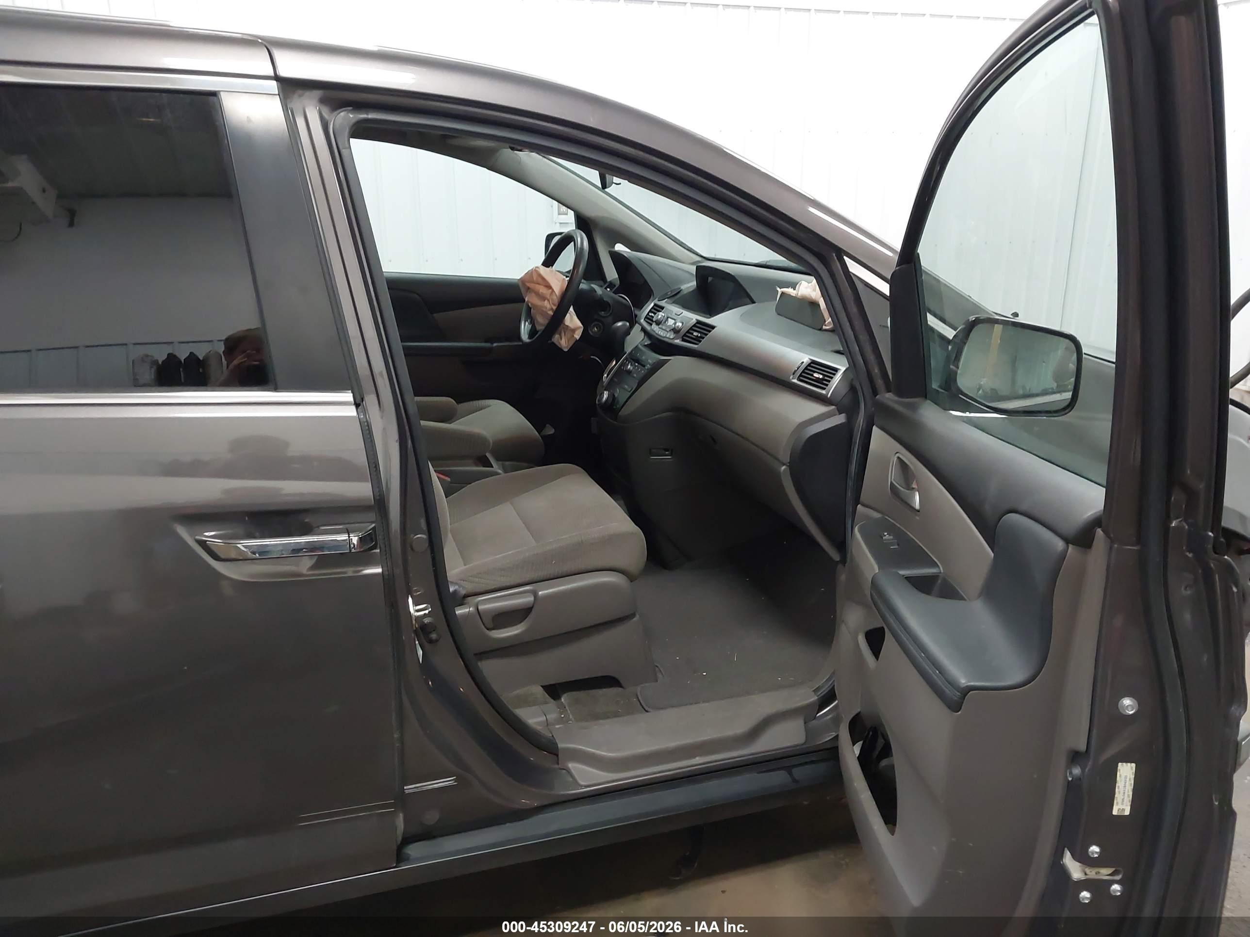 2013 Honda Odyssey Ex Gray vin: 5FNRL5H4XDB049135