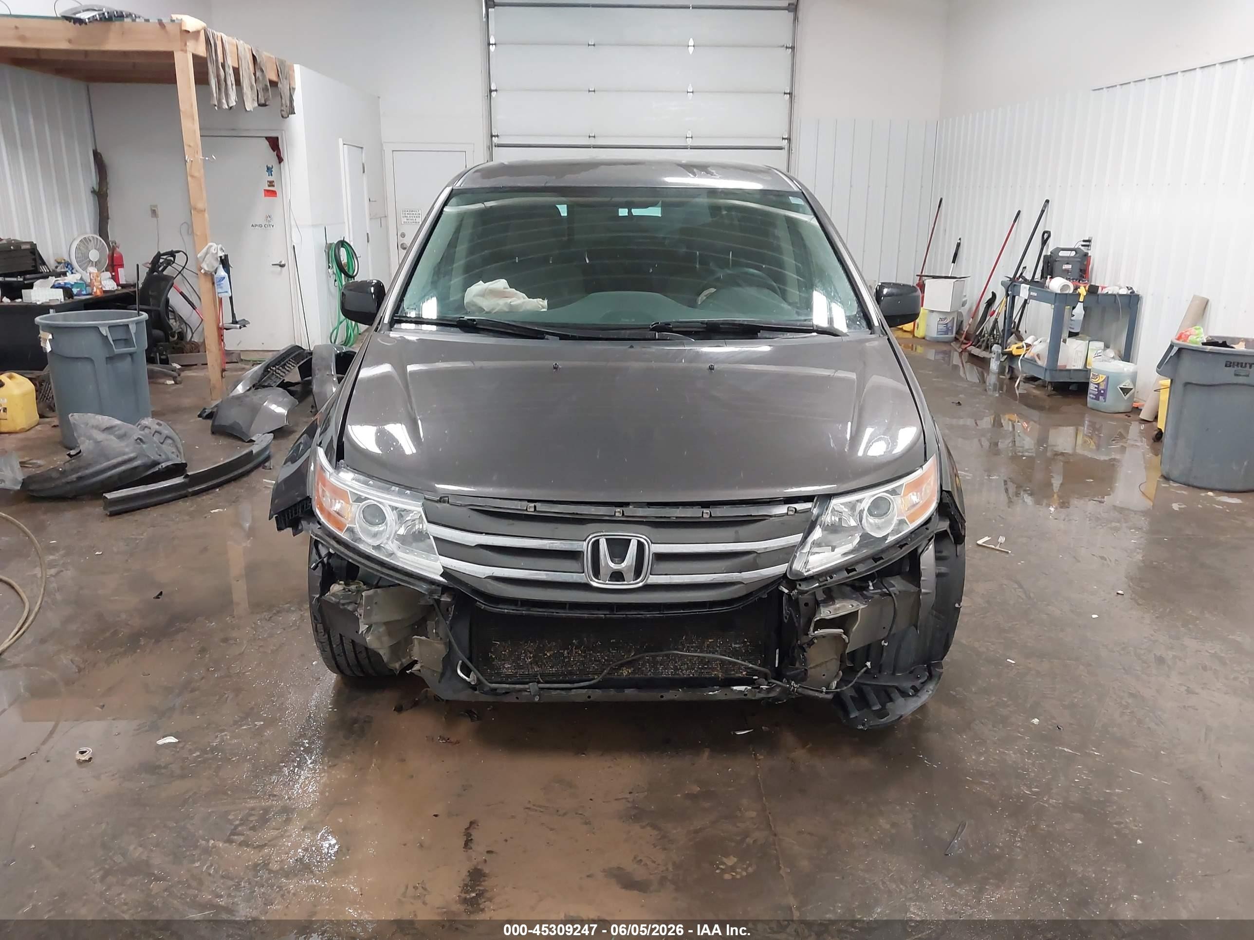 2013 Honda Odyssey Ex Gray vin: 5FNRL5H4XDB049135