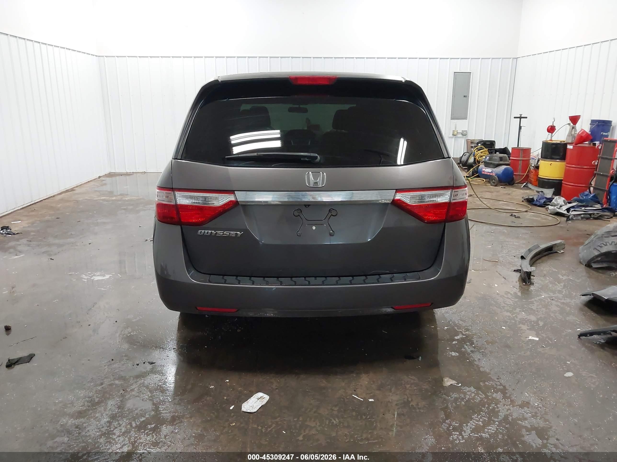 2013 Honda Odyssey Ex Gray vin: 5FNRL5H4XDB049135
