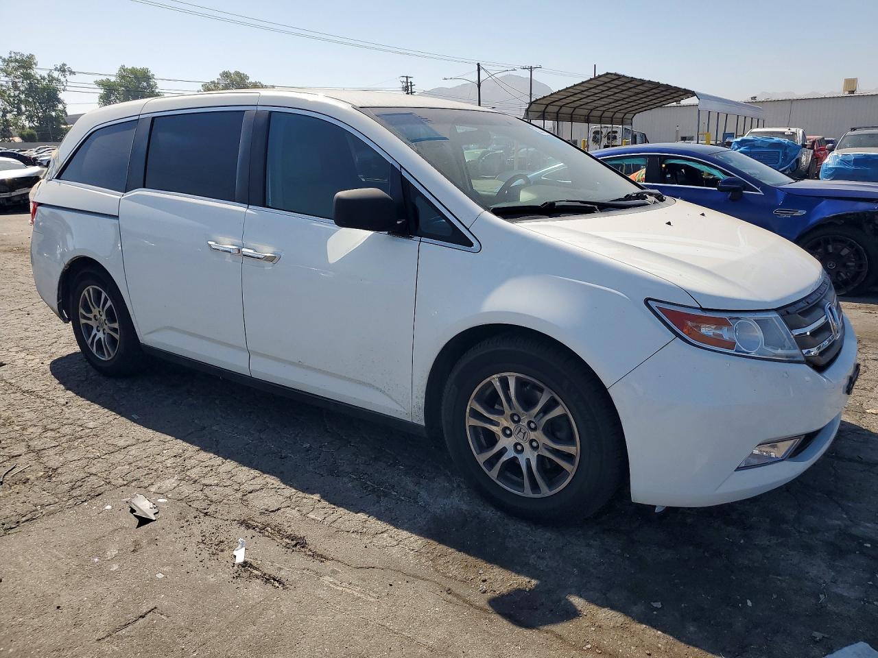 2013 Honda Odyssey Ex White vin: 5FNRL5H4XDB051919