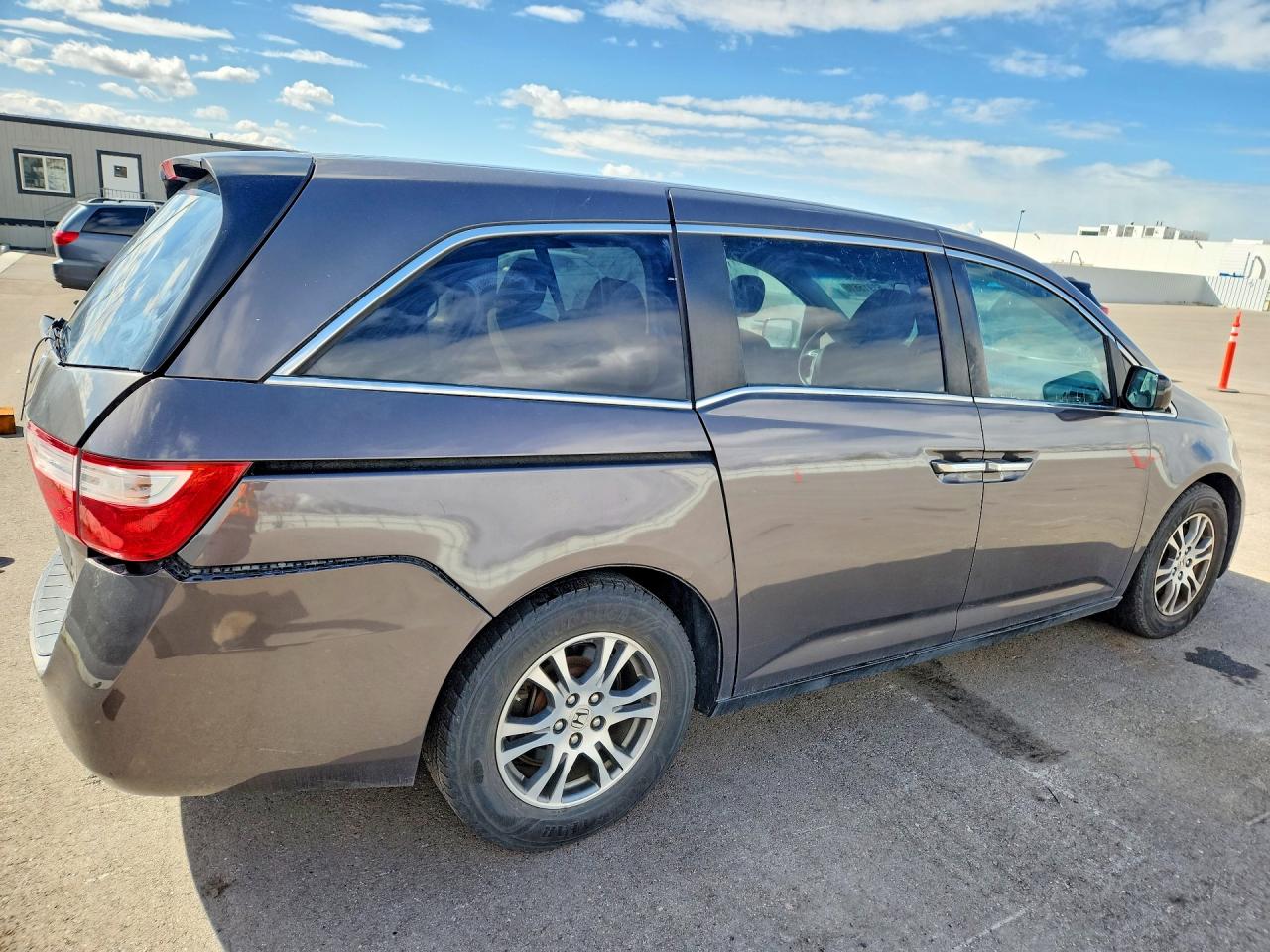 2013 Honda Odyssey Ex Gray vin: 5FNRL5H4XDB090803