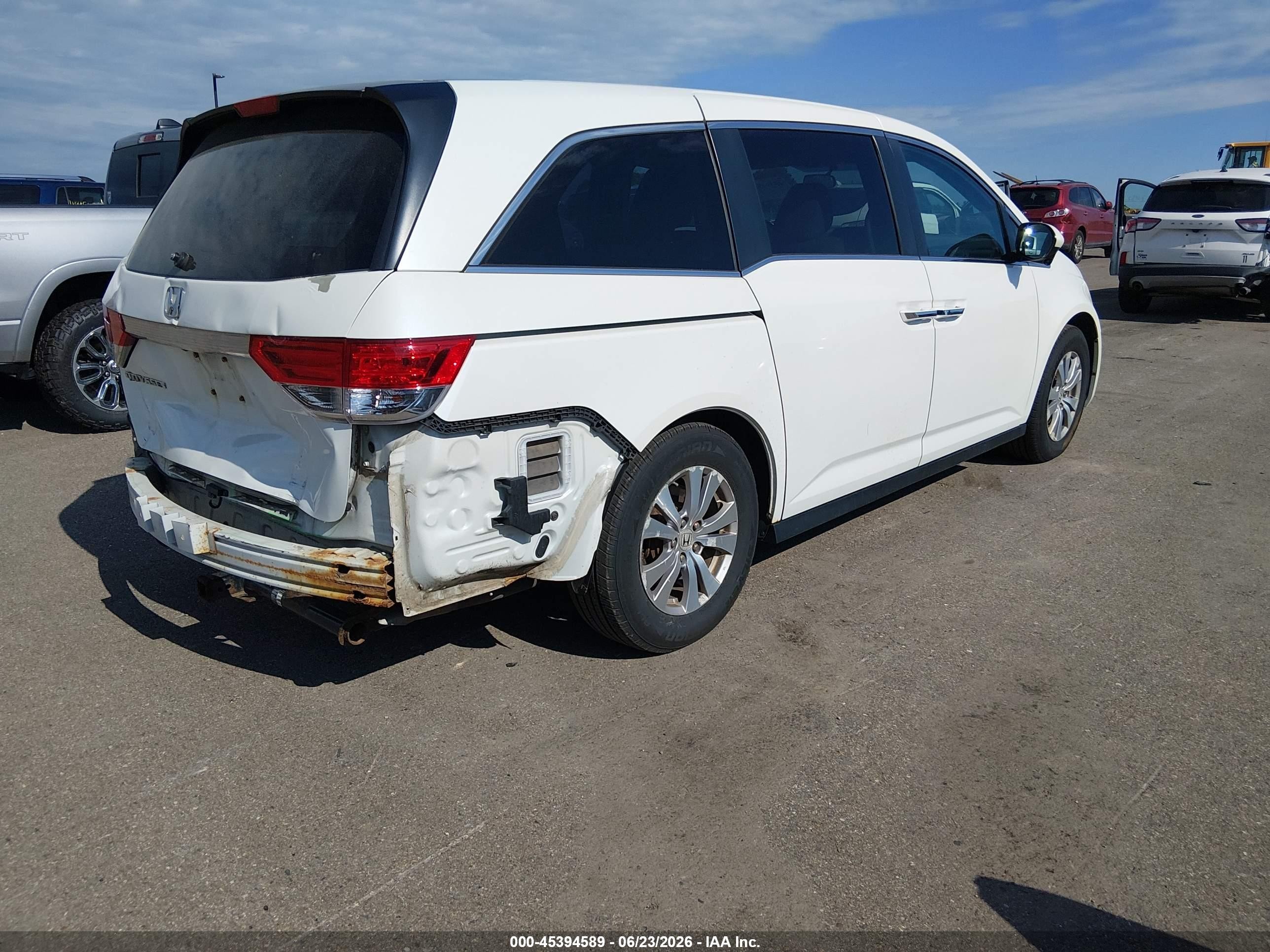 2014 Honda Odyssey Ex White vin: 5FNRL5H4XEB111327