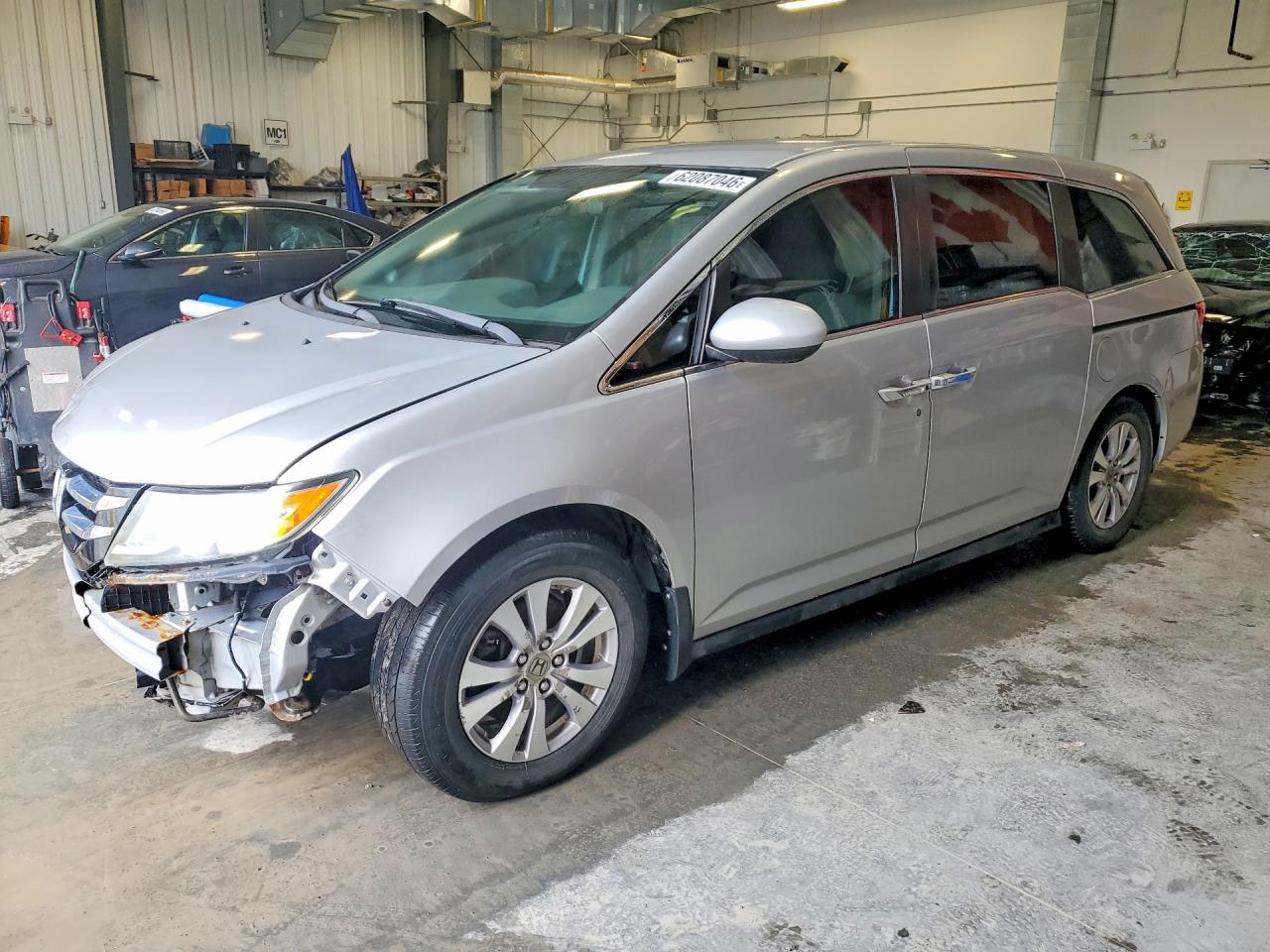 2014 Honda Odyssey Ex Silver vin: 5FNRL5H4XEB512411