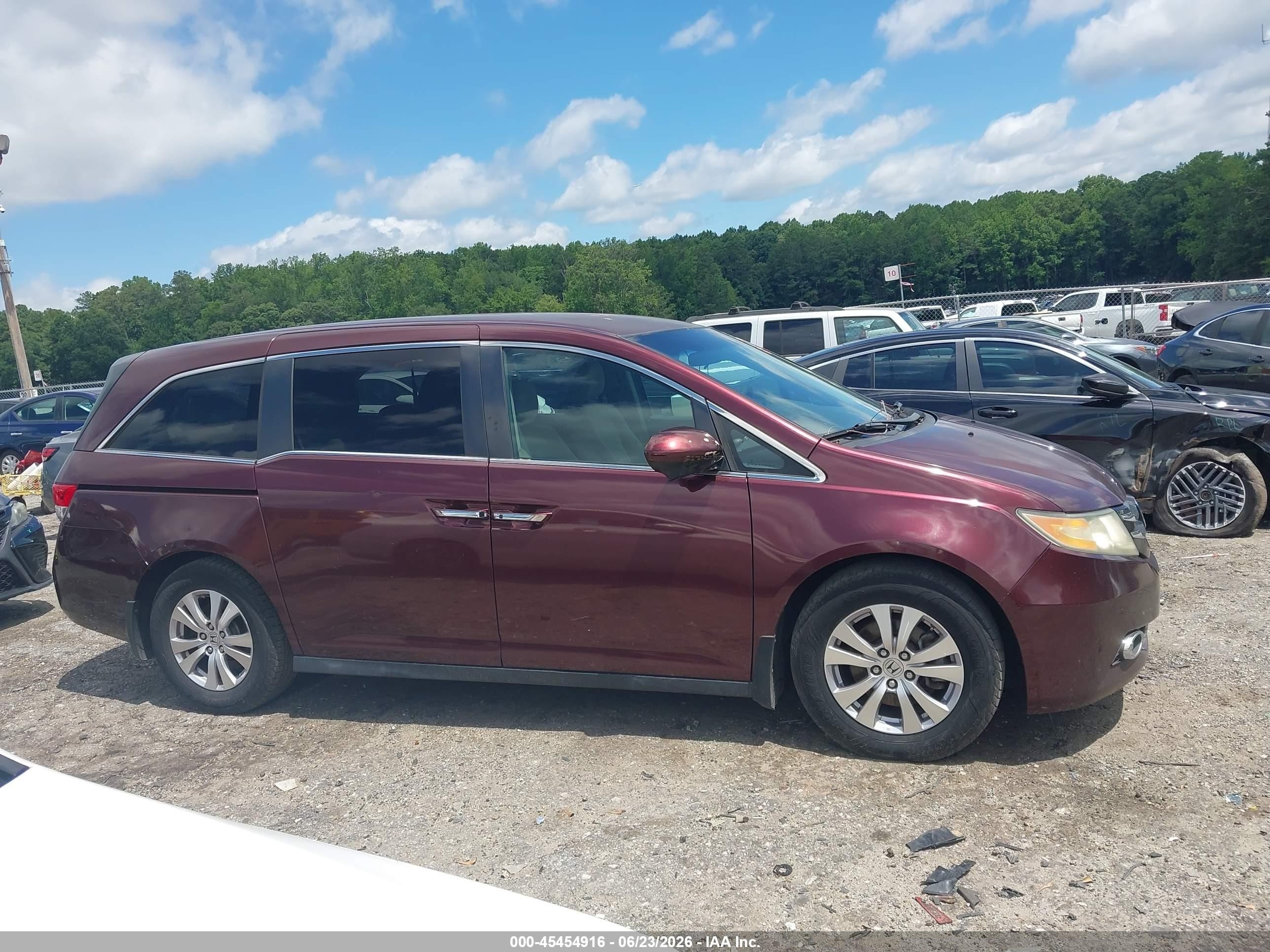 2015 Honda Odyssey Ex Burgundy vin: 5FNRL5H4XFB058503