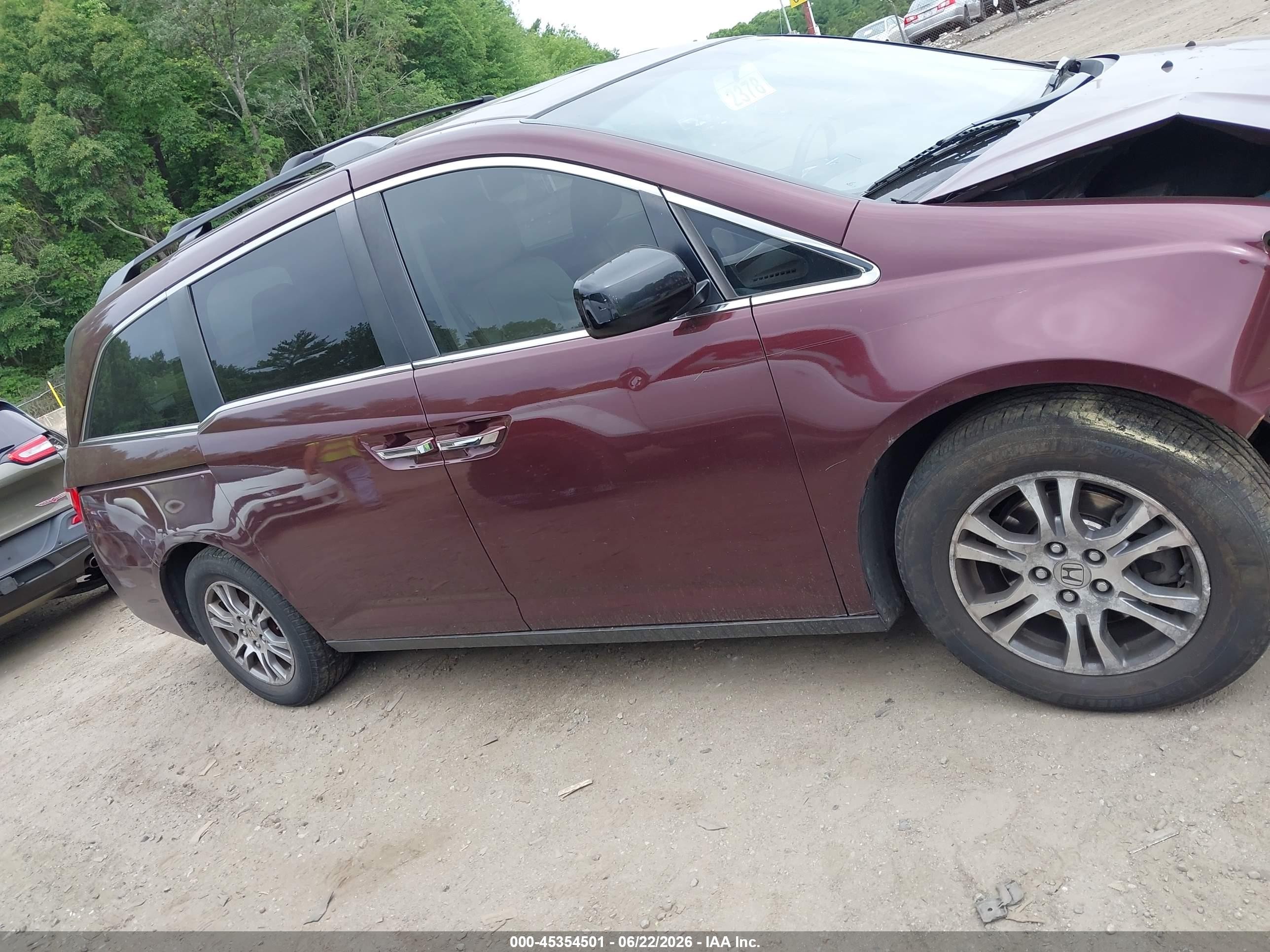 2011 Honda Odyssey Ex-l Maroon vin: 5FNRL5H60BB009175