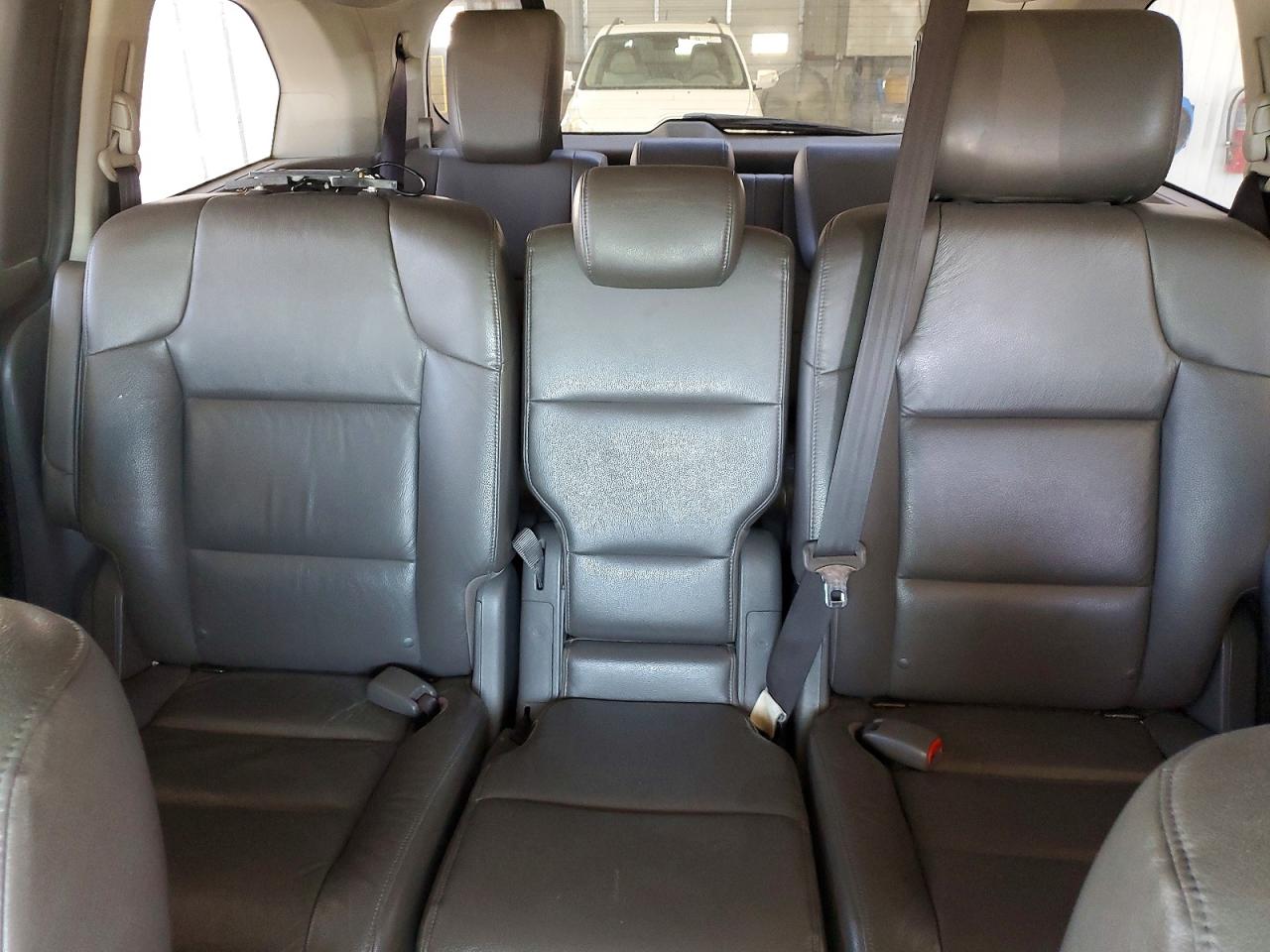 2011 Honda 2dcv Черный vin: 5FNRL5H60BB018474
