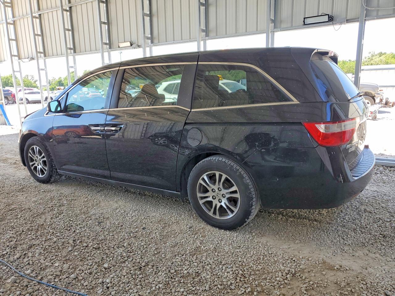 2011 Honda 2dcv Черный vin: 5FNRL5H60BB018474
