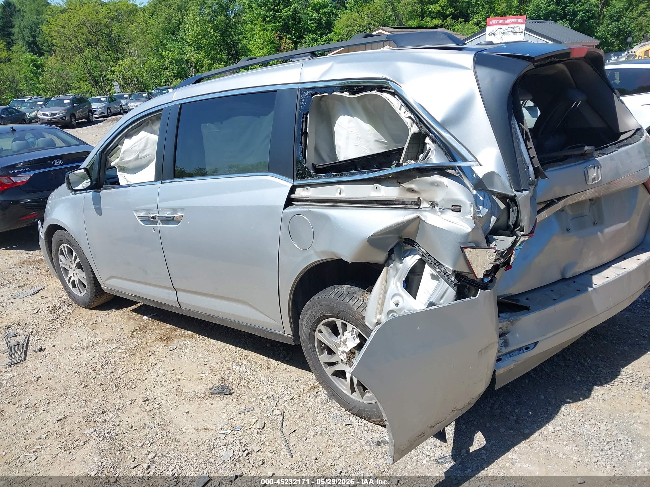 2011 Honda Odyssey Ex-l Silver vin: 5FNRL5H60BB050891