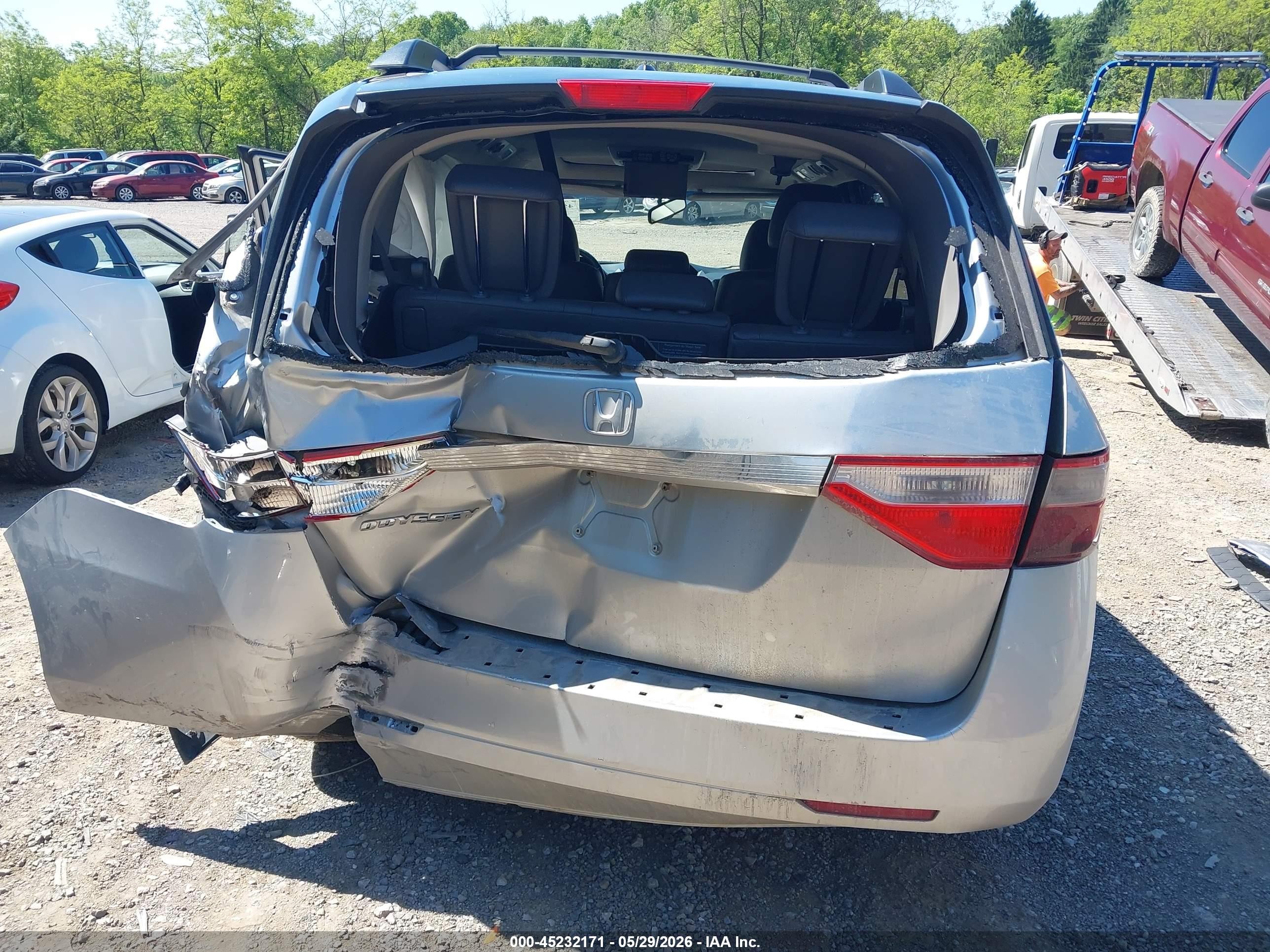 2011 Honda Odyssey Ex-l Silver vin: 5FNRL5H60BB050891