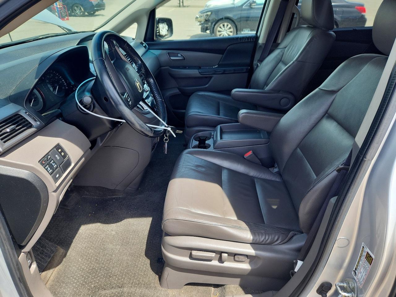2011 Honda Odyssey Exl Silver vin: 5FNRL5H60BB060353