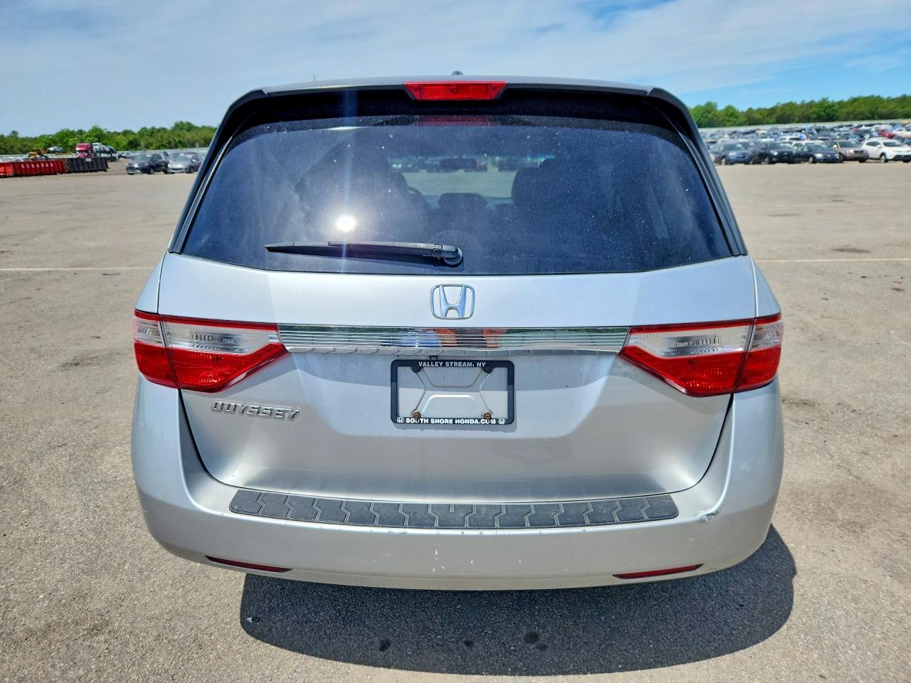 2011 Honda Odyssey Exl Silver vin: 5FNRL5H60BB060353