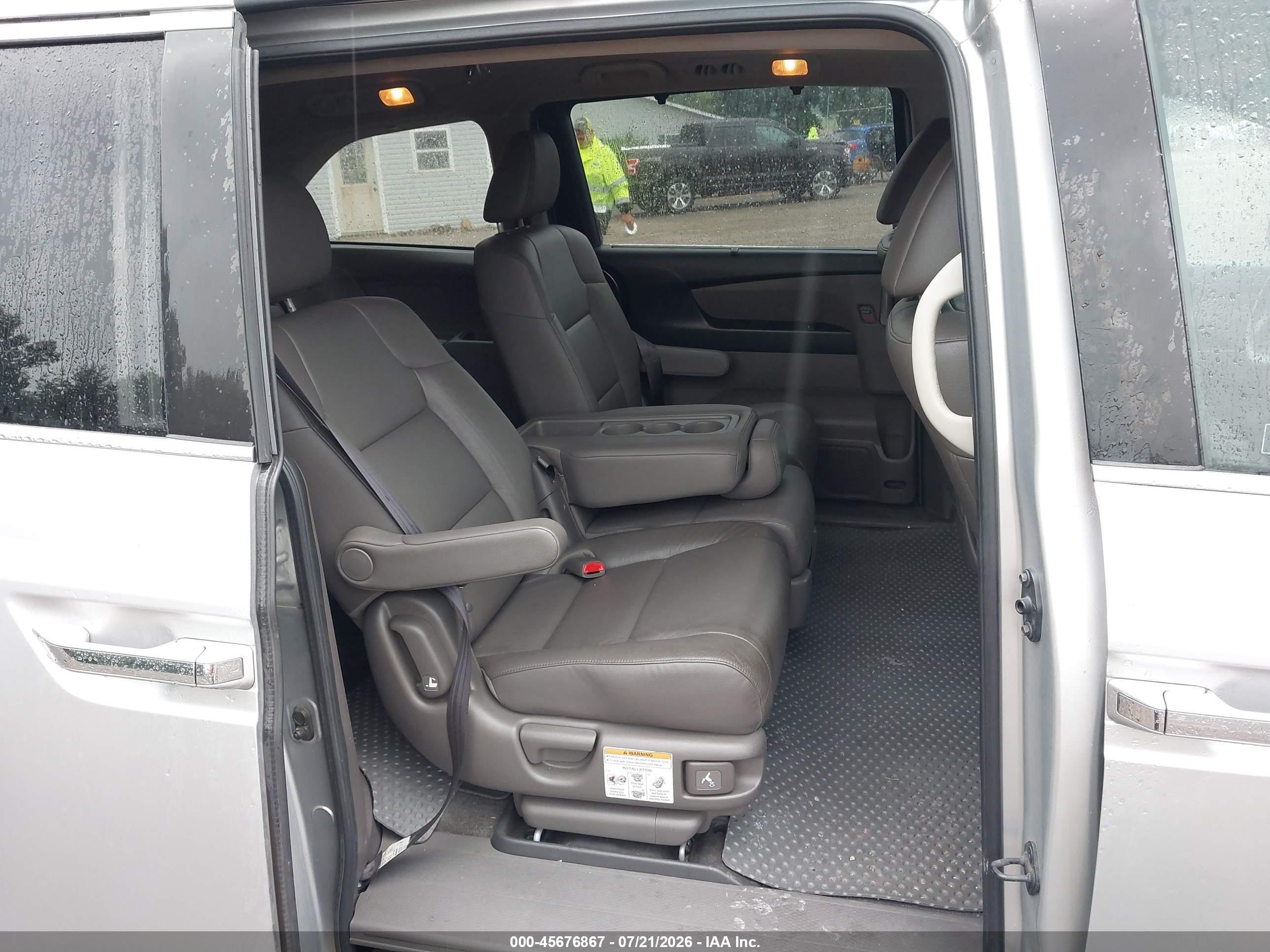 2011 Honda Odyssey Ex-l Серебряный vin: 5FNRL5H60BB070395