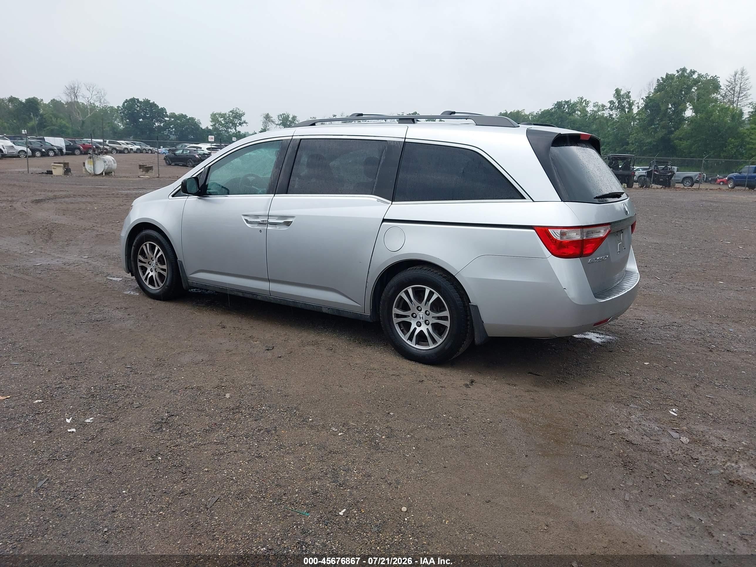 2011 Honda Odyssey Ex-l Серебряный vin: 5FNRL5H60BB070395