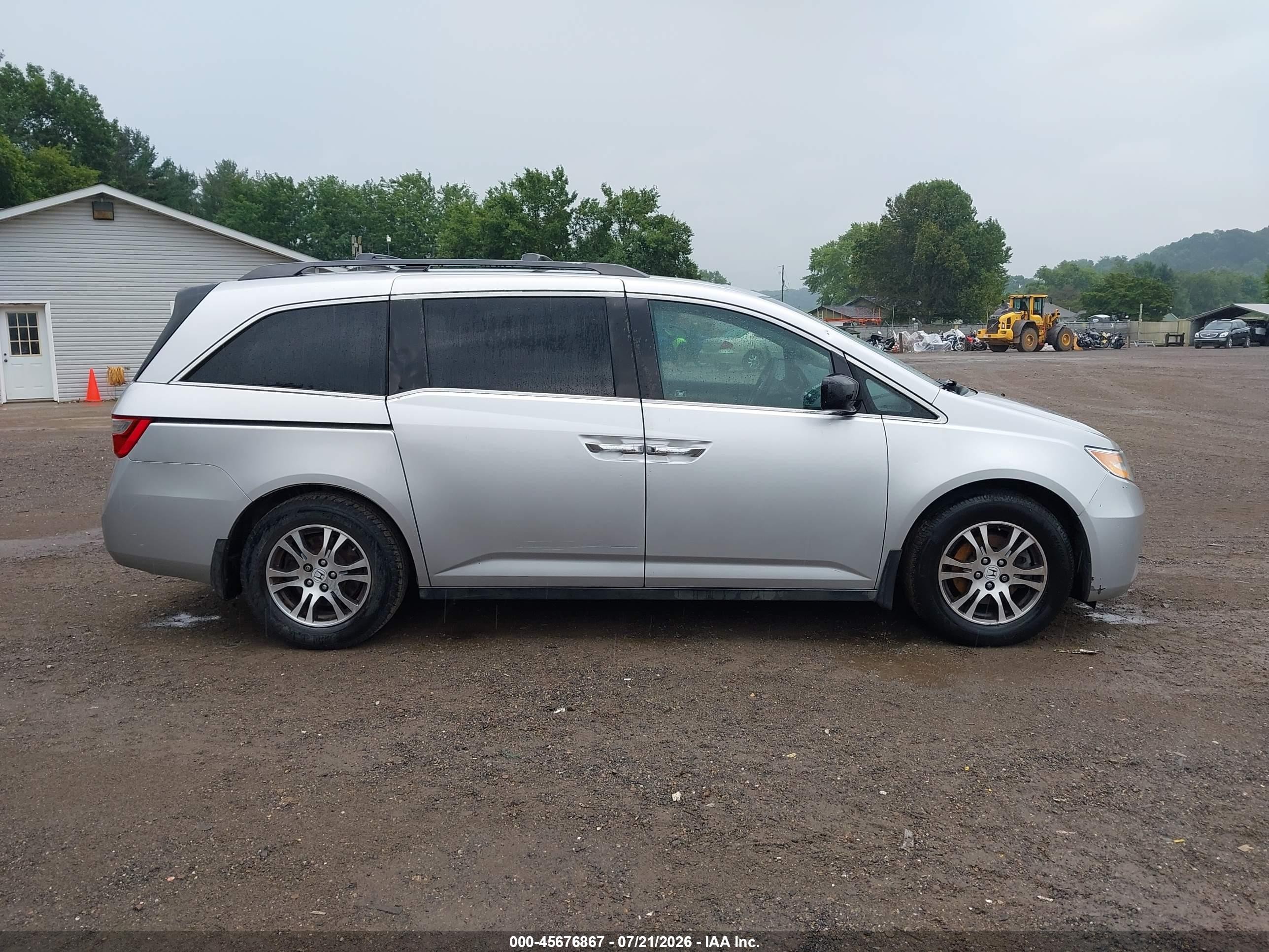 2011 Honda Odyssey Ex-l Серебряный vin: 5FNRL5H60BB070395