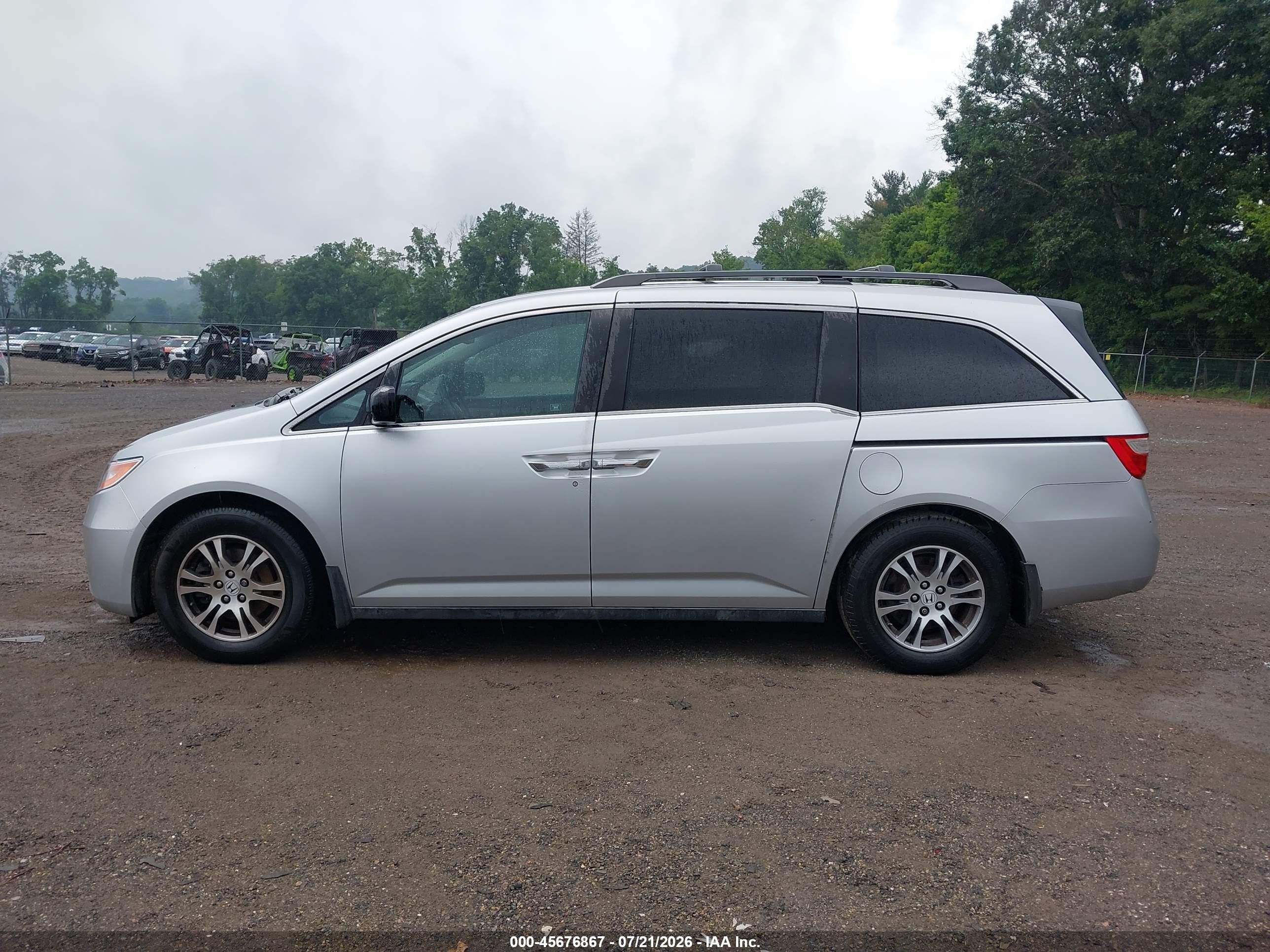 2011 Honda Odyssey Ex-l Серебряный vin: 5FNRL5H60BB070395