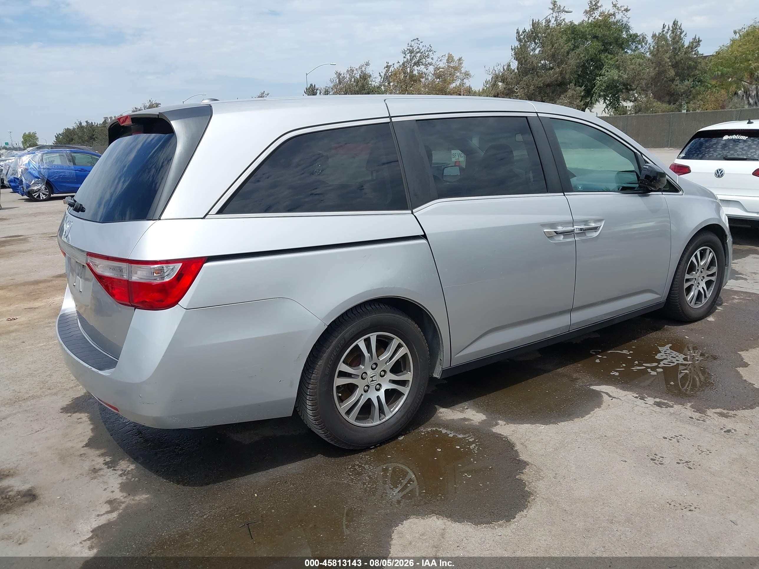 2011 Honda Odyssey Ex-l Silver vin: 5FNRL5H60BB104075