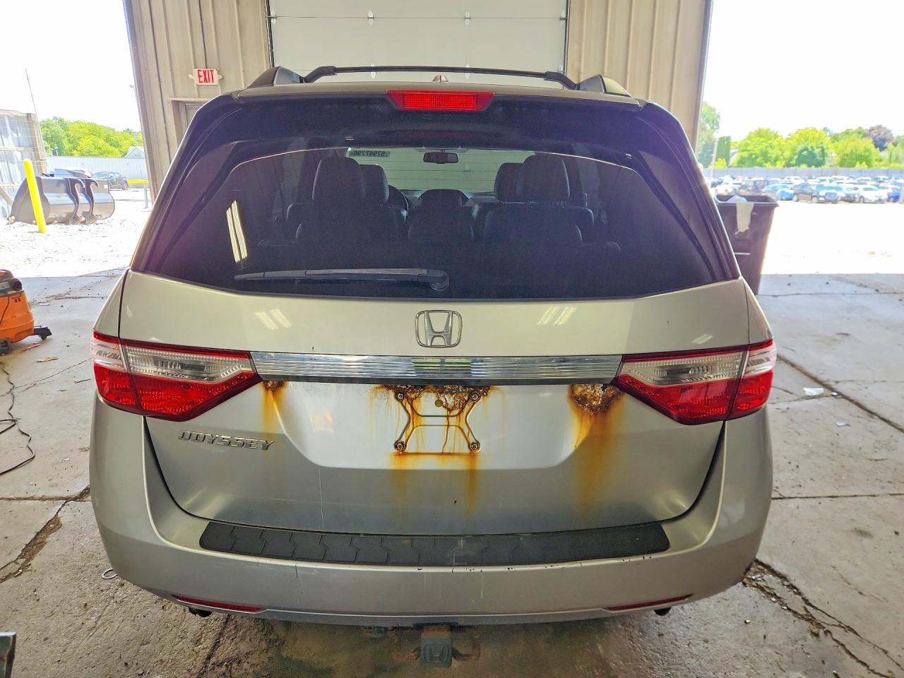 2011 Honda Odyssey Exl Silver vin: 5FNRL5H60BB104500