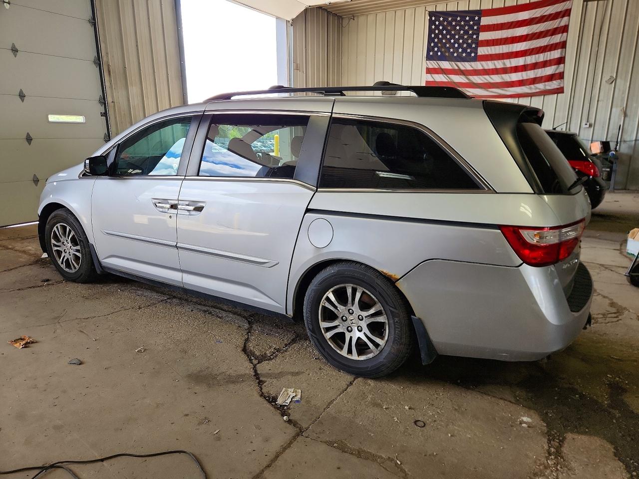 2011 Honda Odyssey Exl Silver vin: 5FNRL5H60BB104500