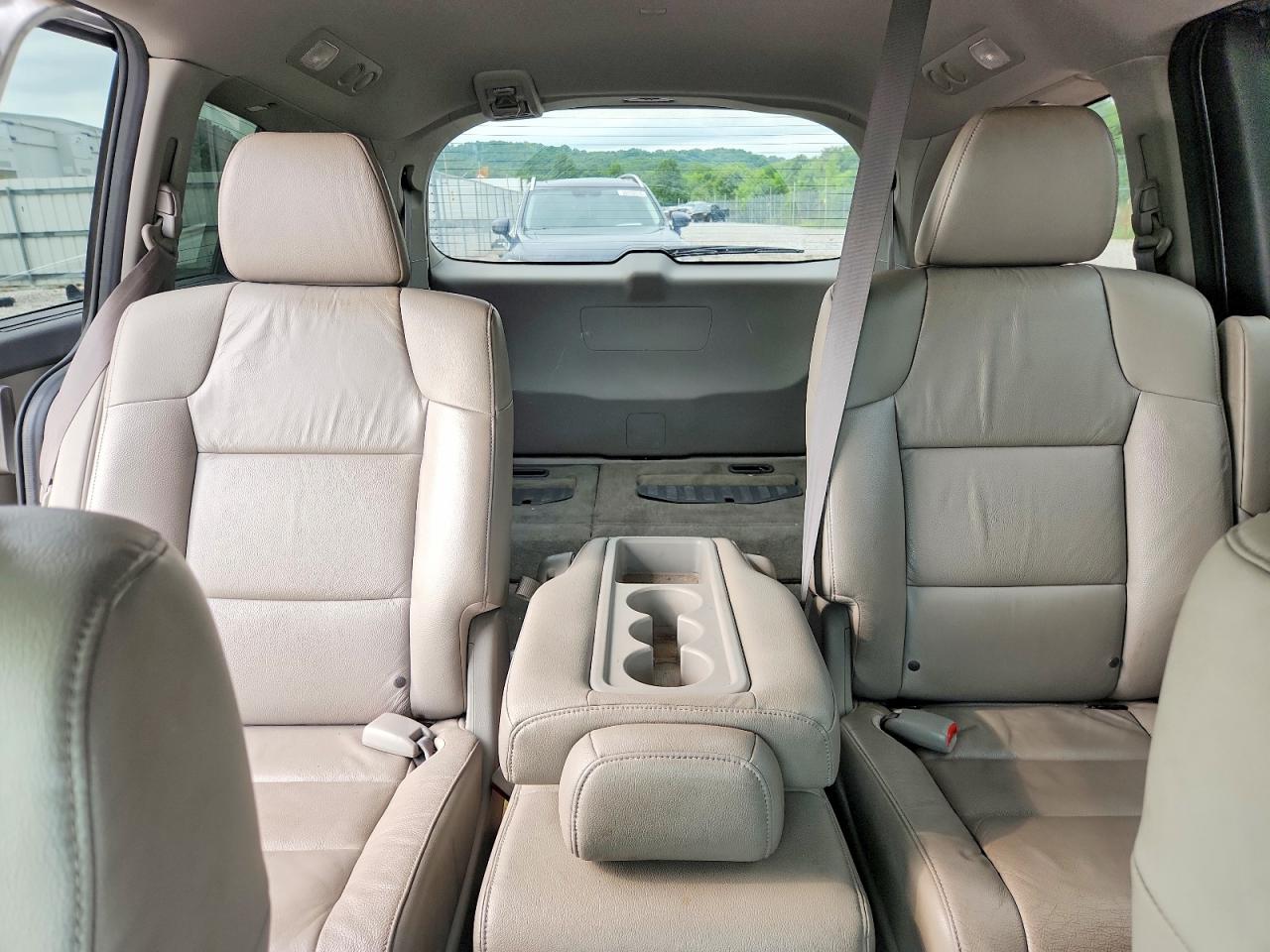 2012 Honda Odyssey Exl Серебряный vin: 5FNRL5H60CB025734