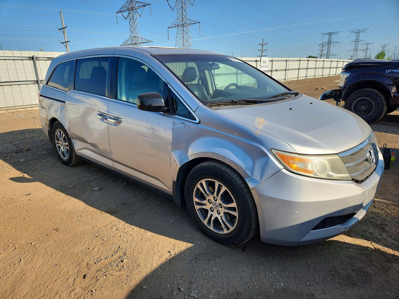 2012 Honda Odyssey Exl Silver vin: 5FNRL5H60CB056904