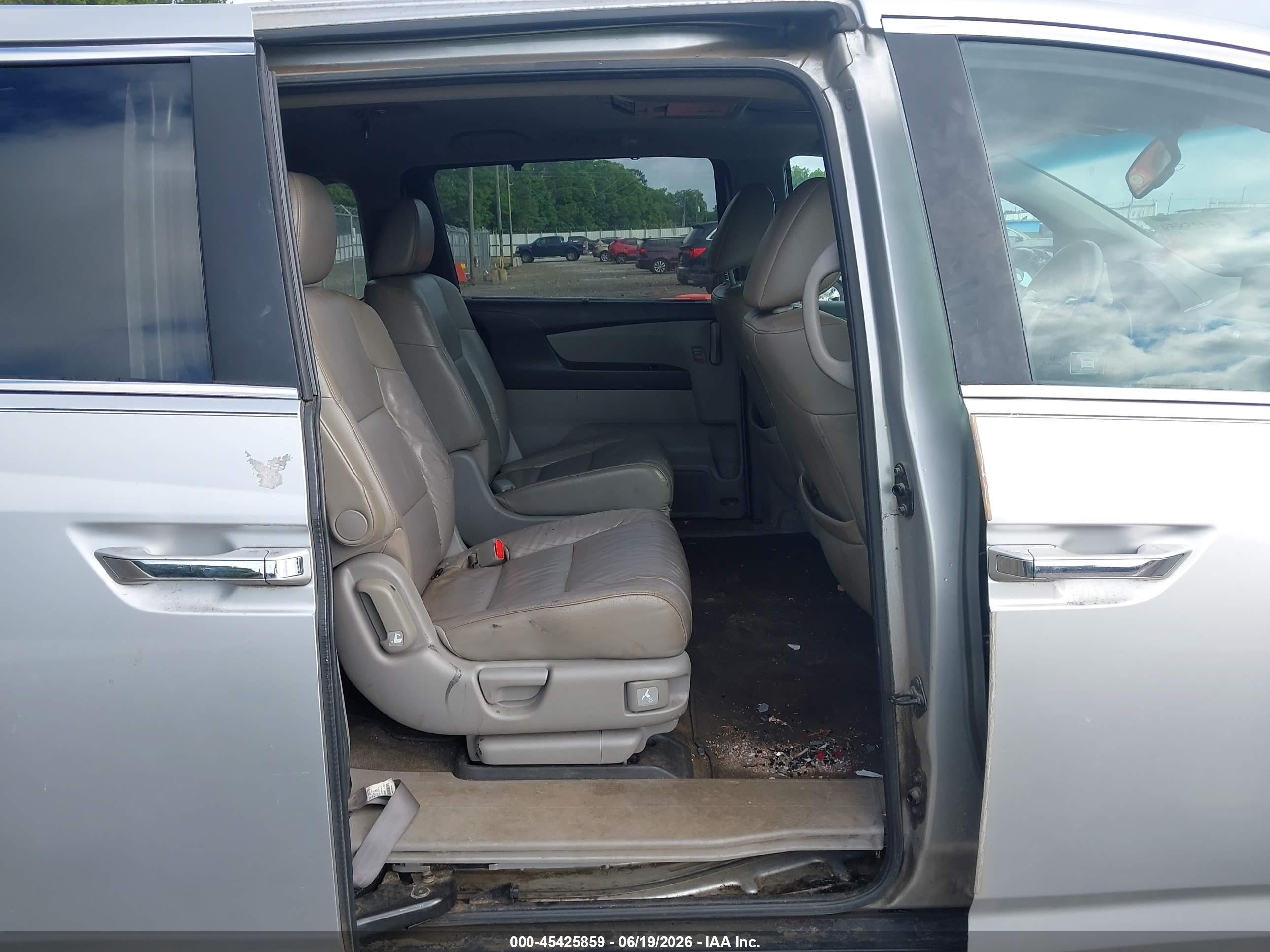 2012 Honda Odyssey Ex-l Серебряный vin: 5FNRL5H60CB063786
