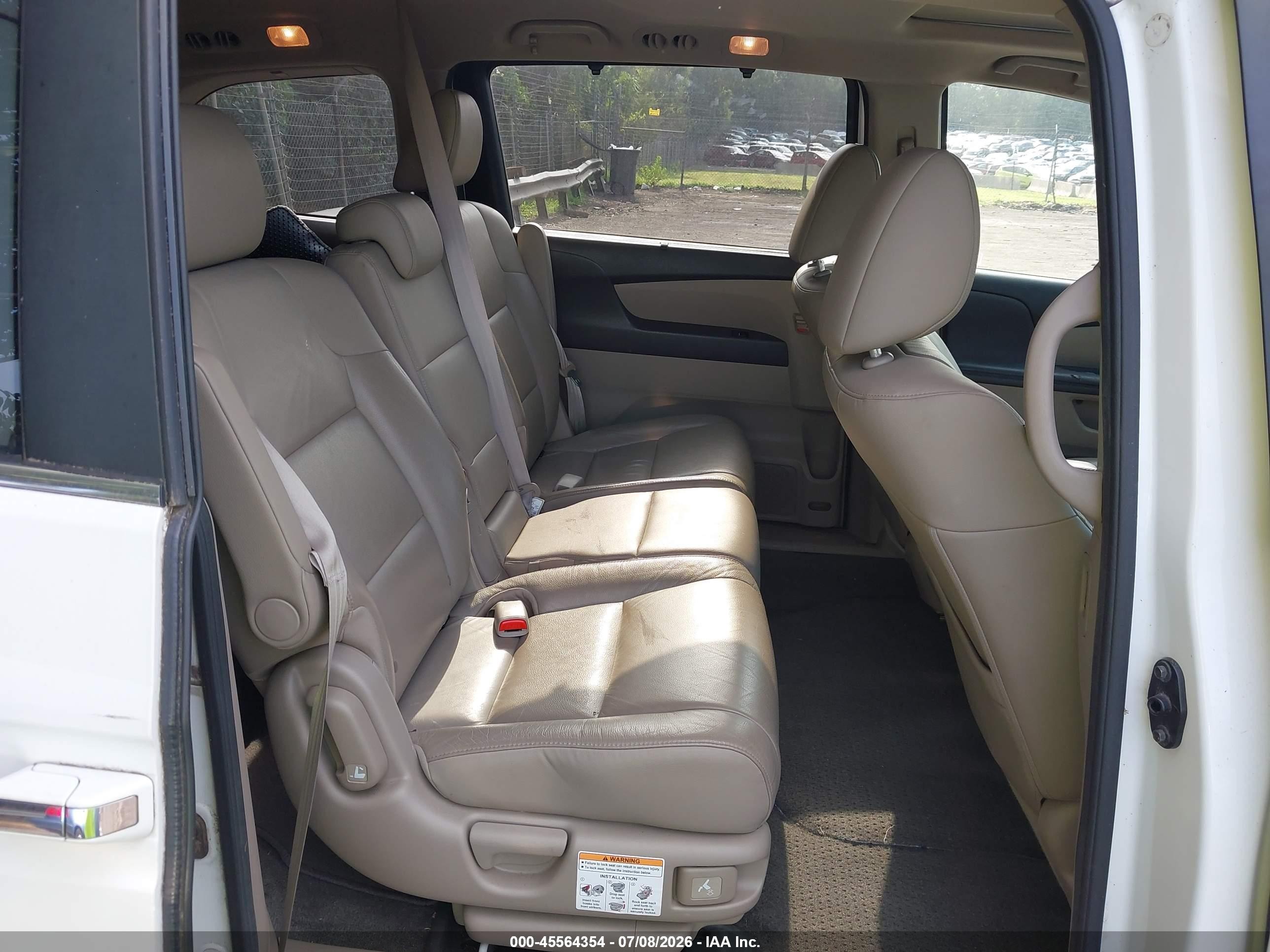 2012 Honda Odyssey Ex-l White vin: 5FNRL5H60CB074805