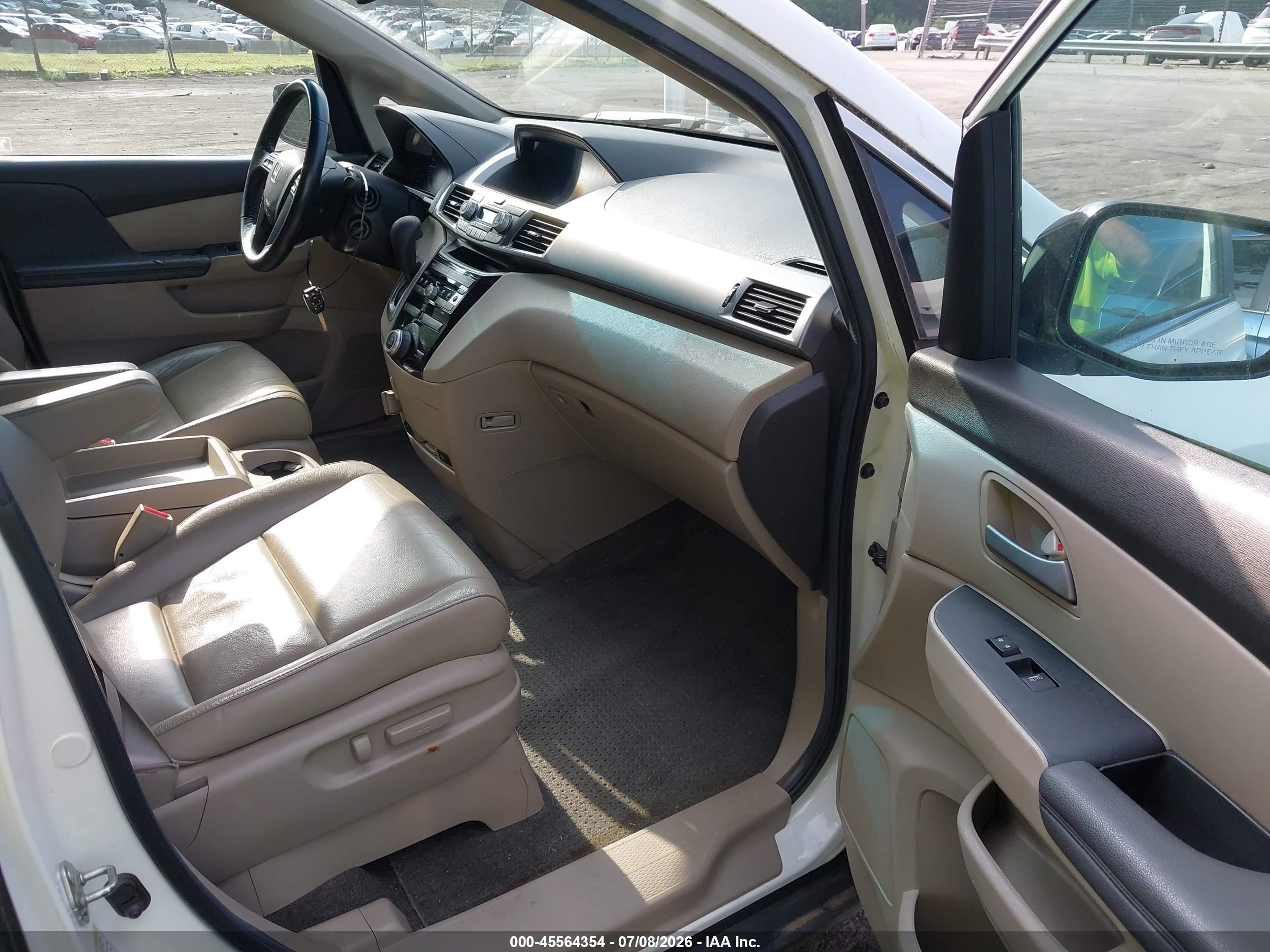 2012 Honda Odyssey Ex-l White vin: 5FNRL5H60CB074805