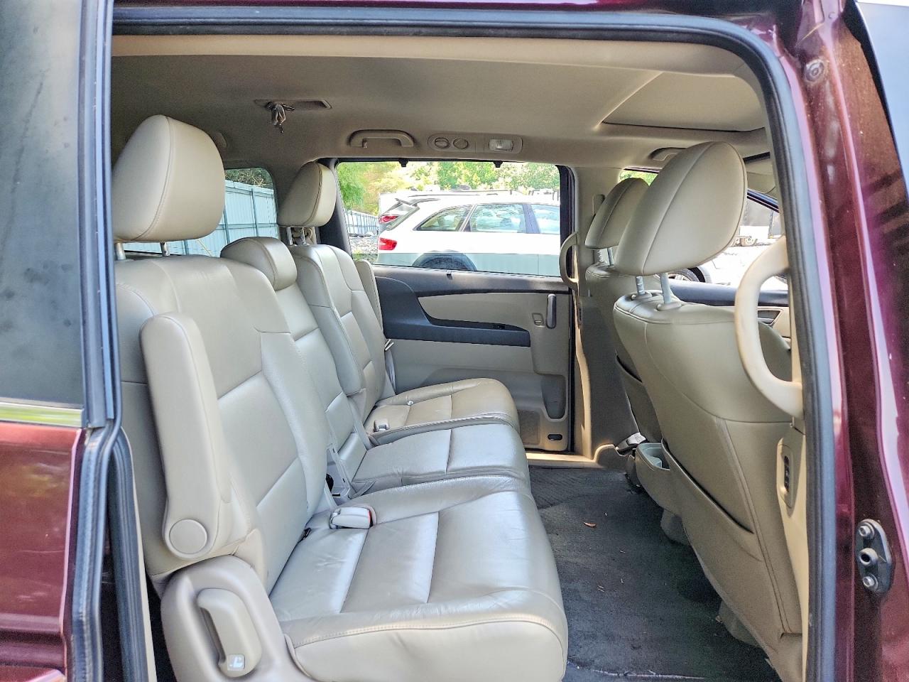 2012 Honda Odyssey Exl Burgundy vin: 5FNRL5H60CB083052