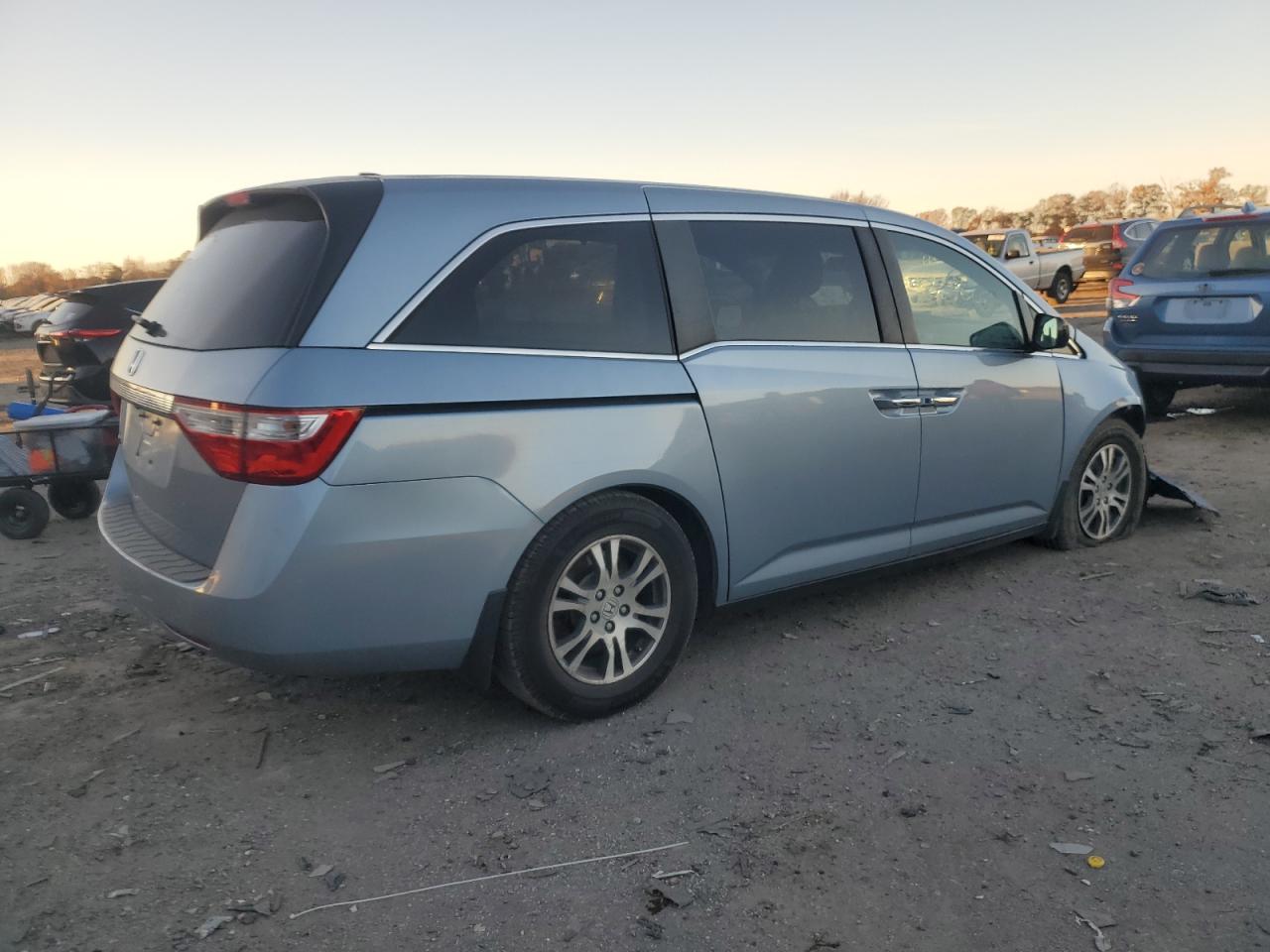 2012 Honda Odyssey Exl Silver vin: 5FNRL5H60CB105910