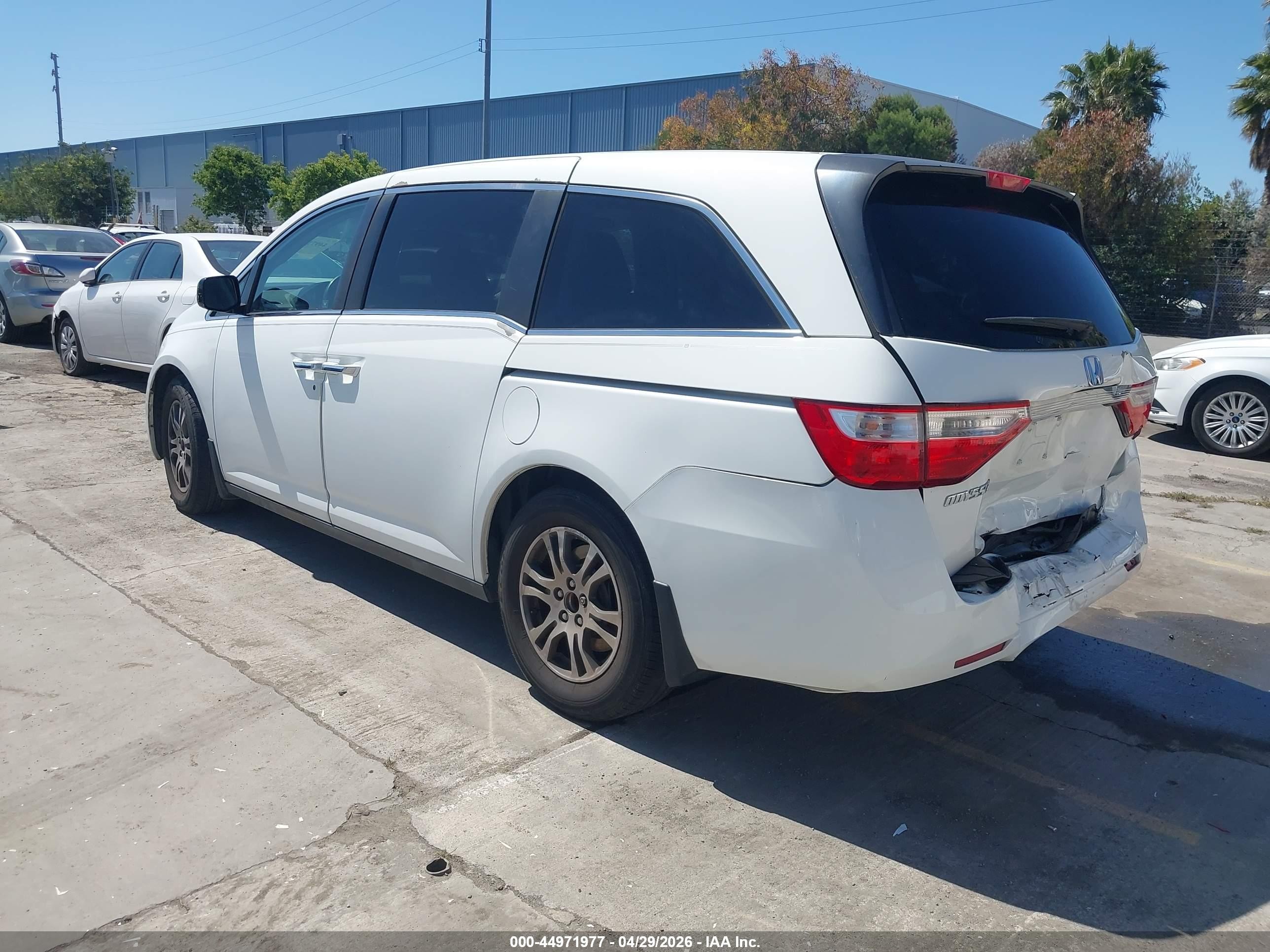 2012 Honda Odyssey Ex-l White vin: 5FNRL5H60CB111089