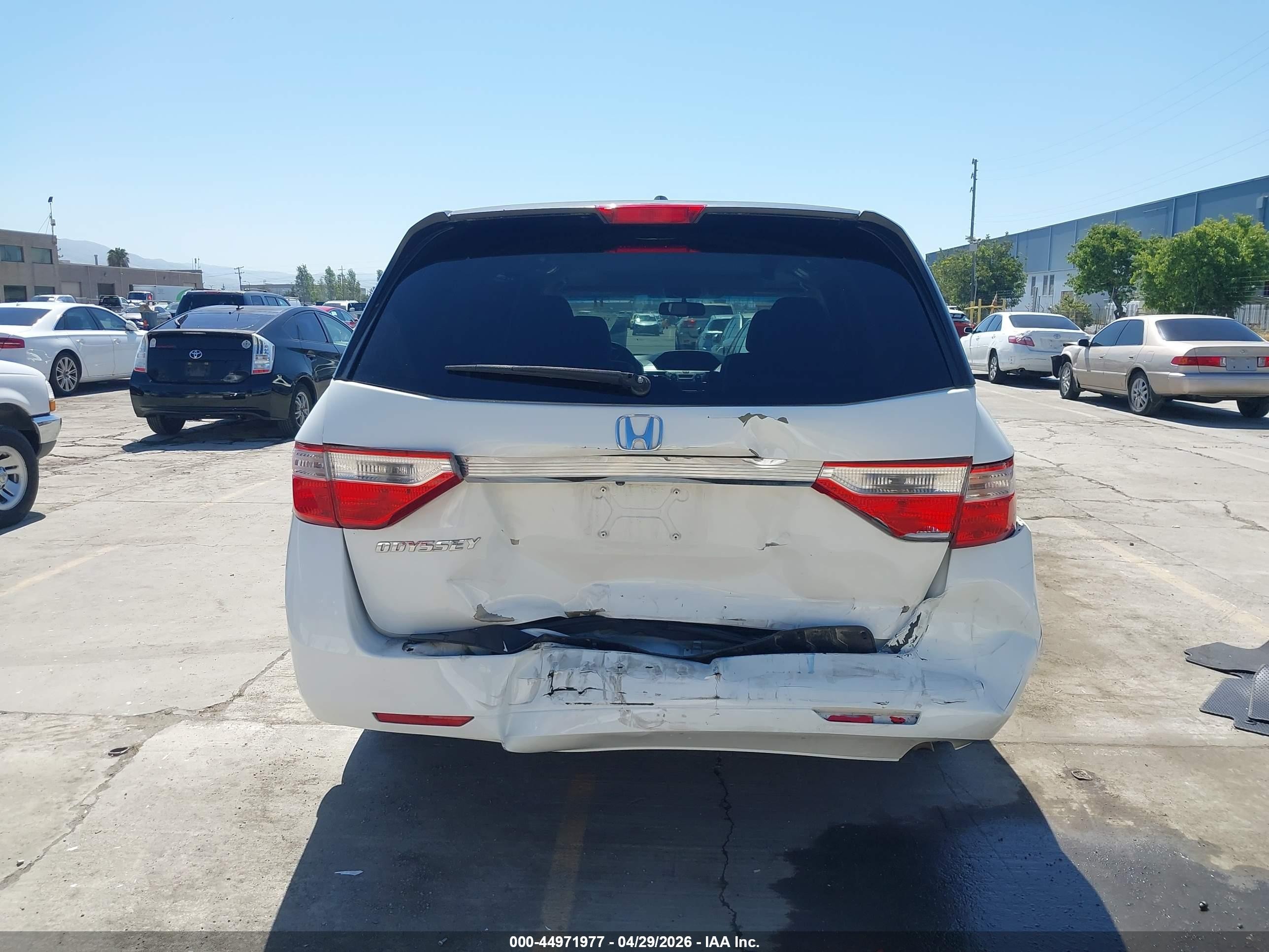 2012 Honda Odyssey Ex-l White vin: 5FNRL5H60CB111089