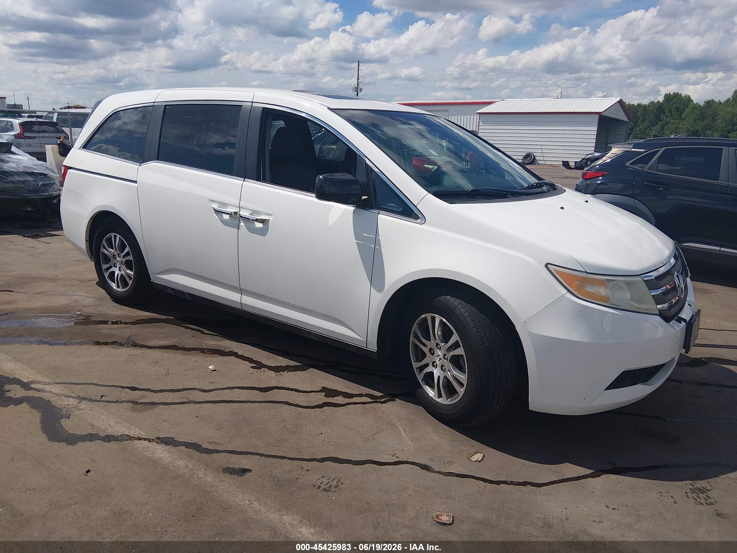 2012 Honda Odyssey Ex-l White vin: 5FNRL5H60CB123839