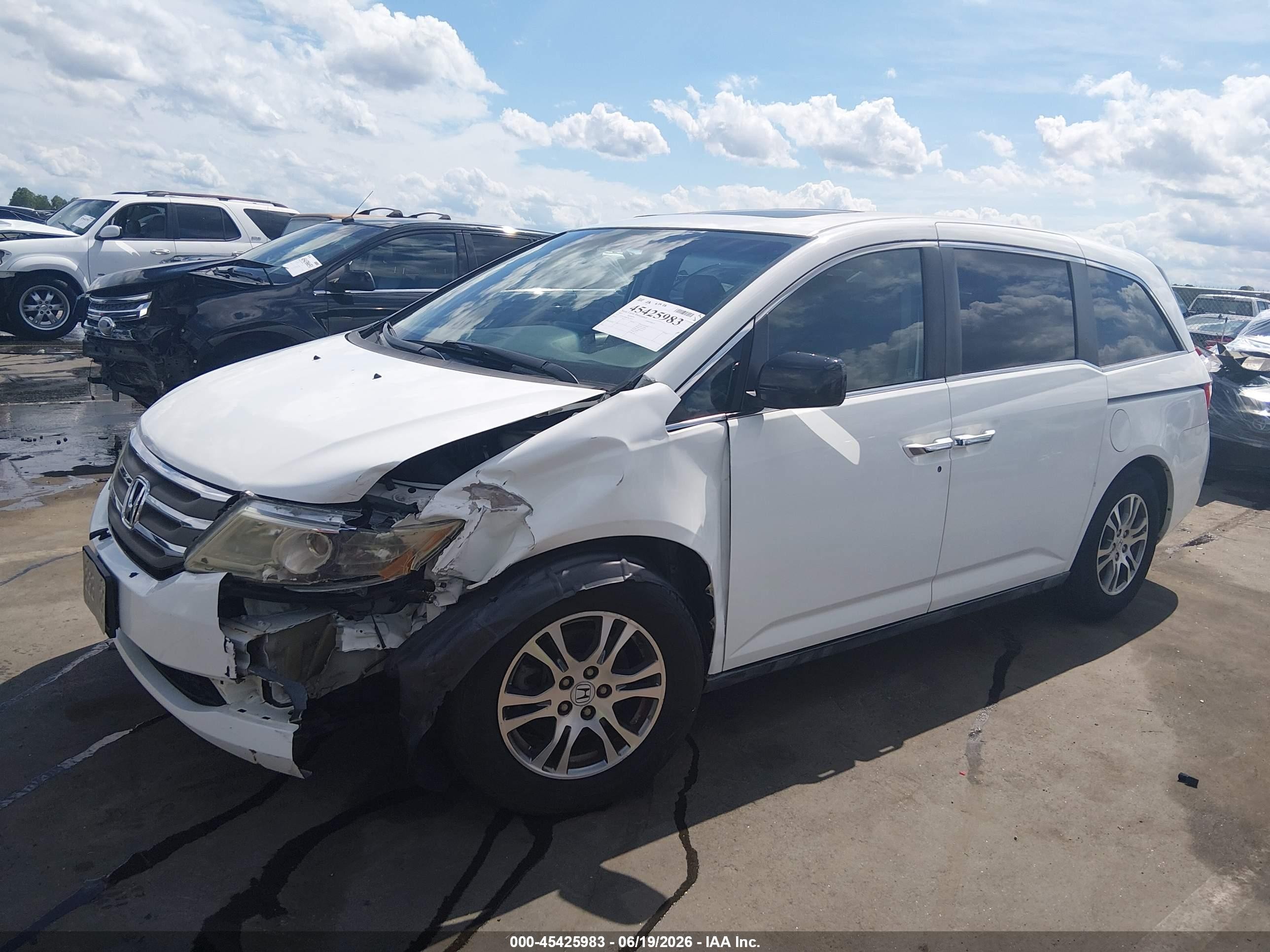 2012 Honda Odyssey Ex-l White vin: 5FNRL5H60CB123839