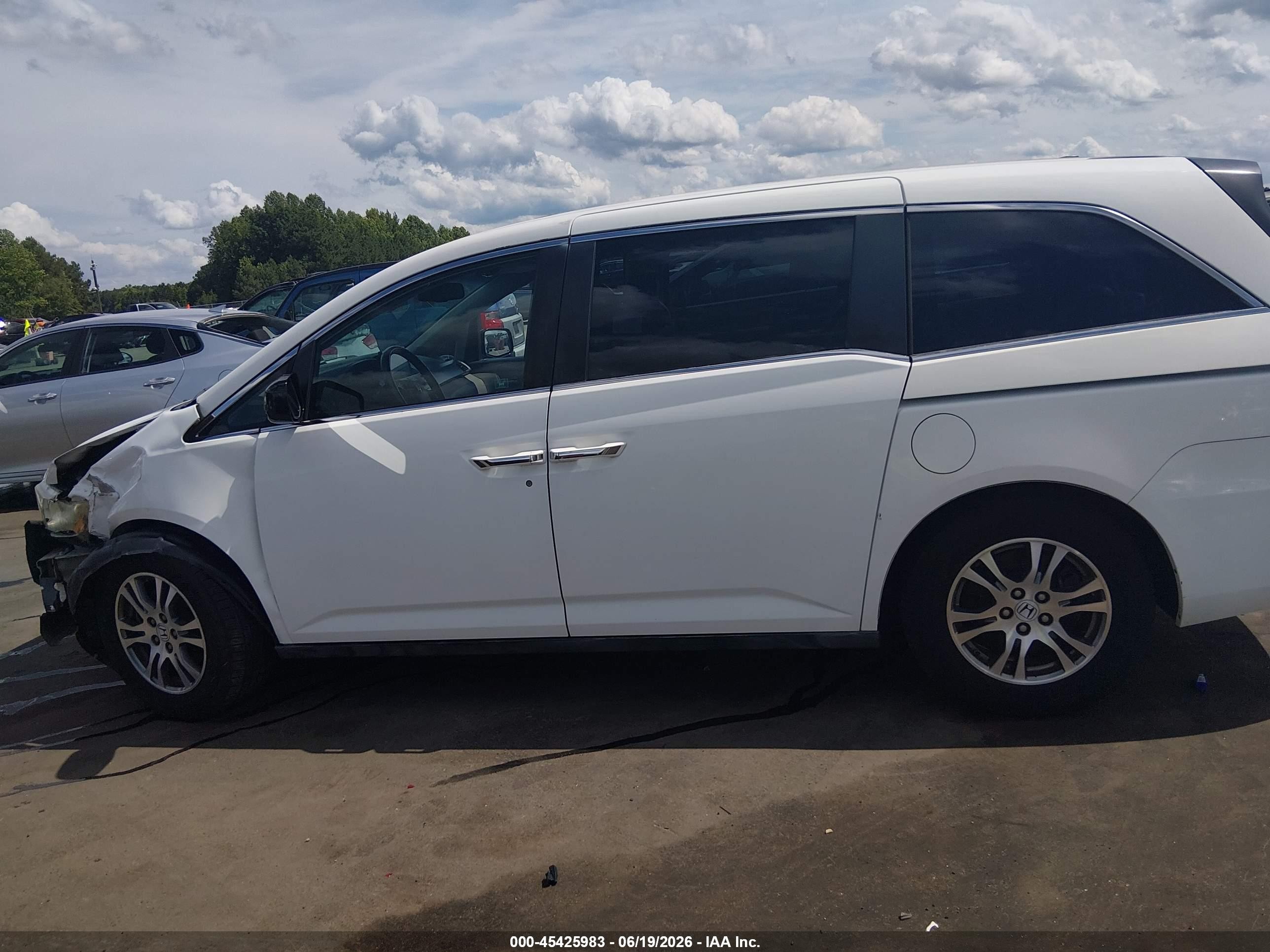 2012 Honda Odyssey Ex-l White vin: 5FNRL5H60CB123839